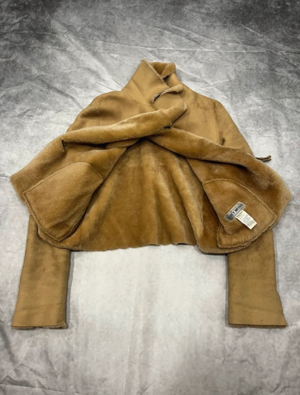 Issey Miyake Issey Miyake Shearling Leather Jacket Vintage Avant Garde Size M / US 6-8 / IT 42-44 - 9 Thumbnail
