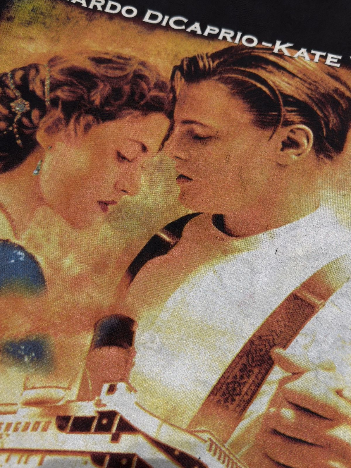 Other 90s Titanic Movie Tshirt Size US L / EU 52-54 / 3 - 4 Thumbnail