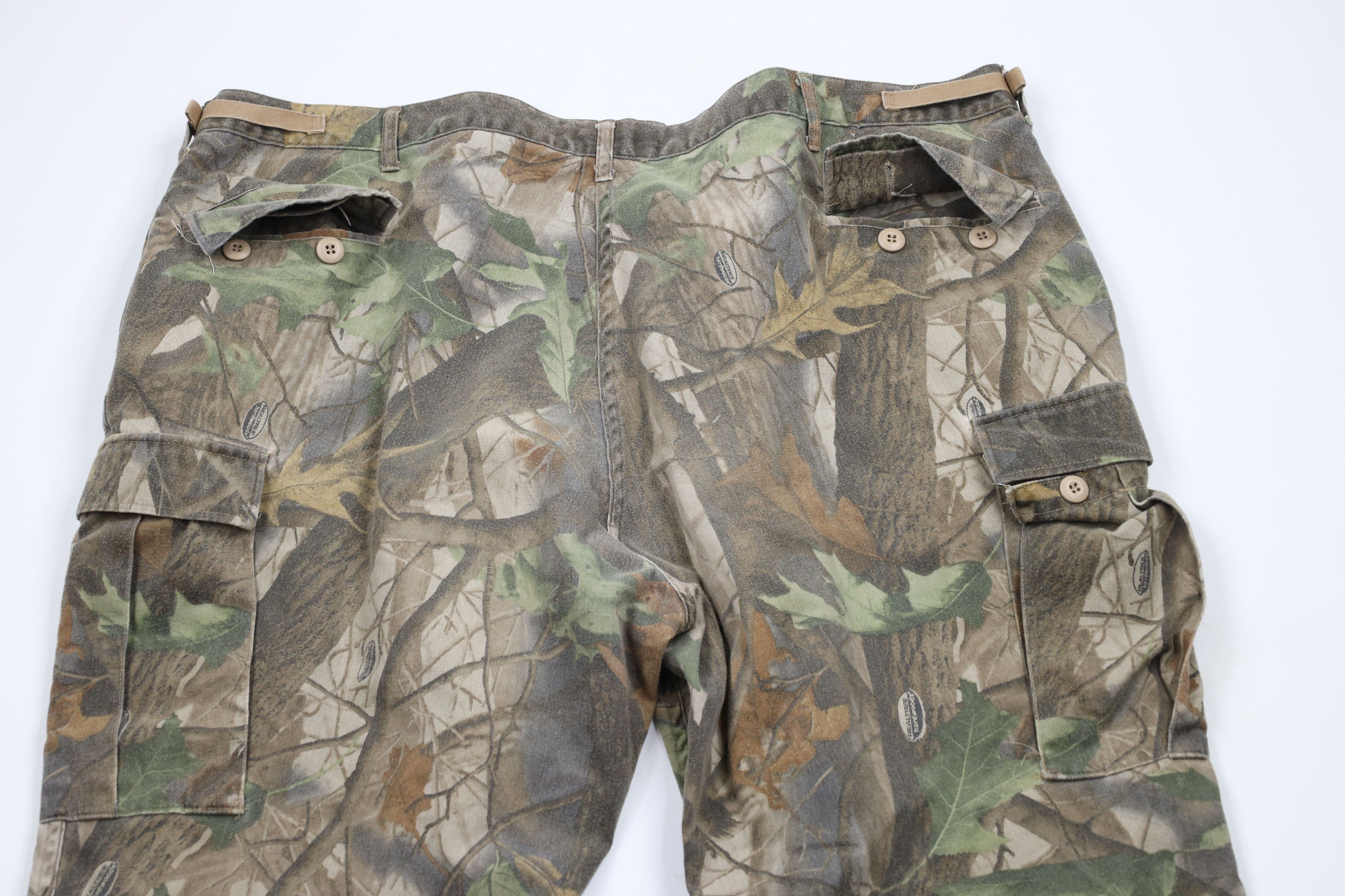 Cabelas × Vintage Vintage 90s Cabelas Realtree Camouflage Wide Leg Cargo Pants Size US 42 / EU 58 - 9 Thumbnail