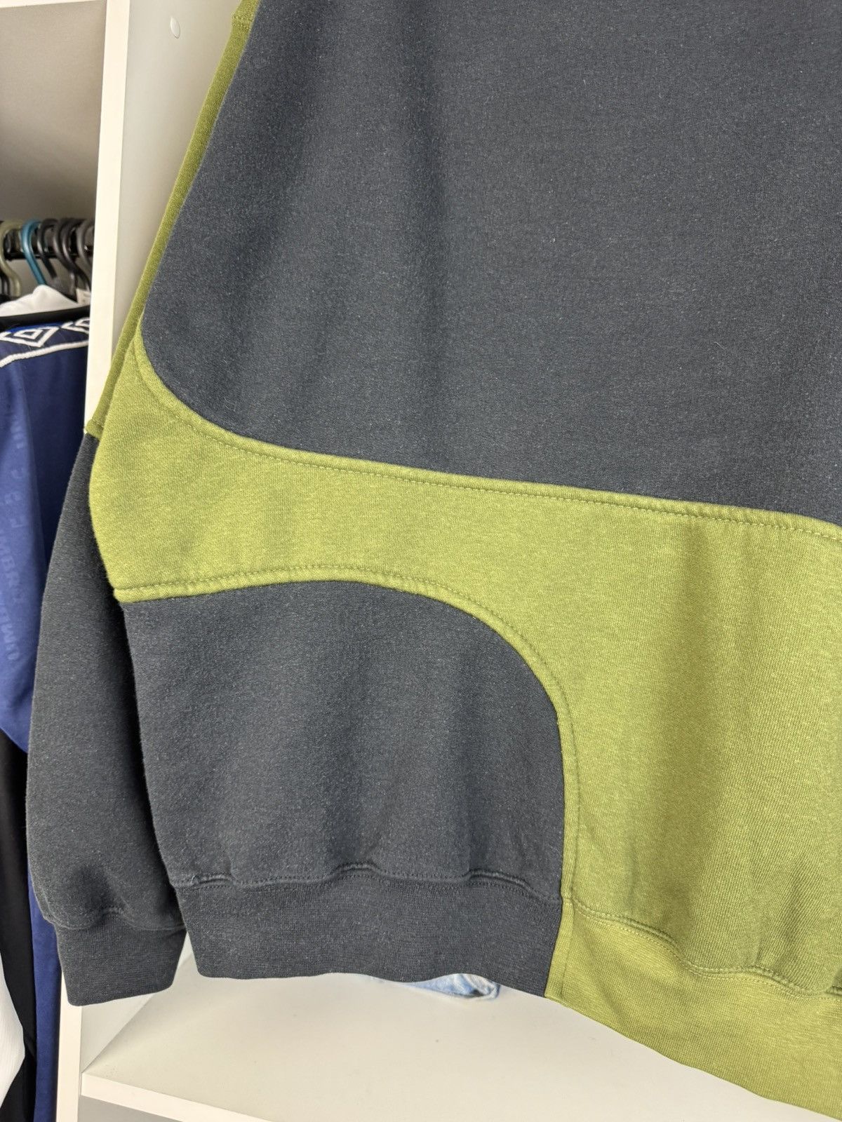 Nike Vintage Nike Reworked Two Tone Sweatshirt White Tag USA Size US L / EU 52-54 / 3 - 21 Thumbnail
