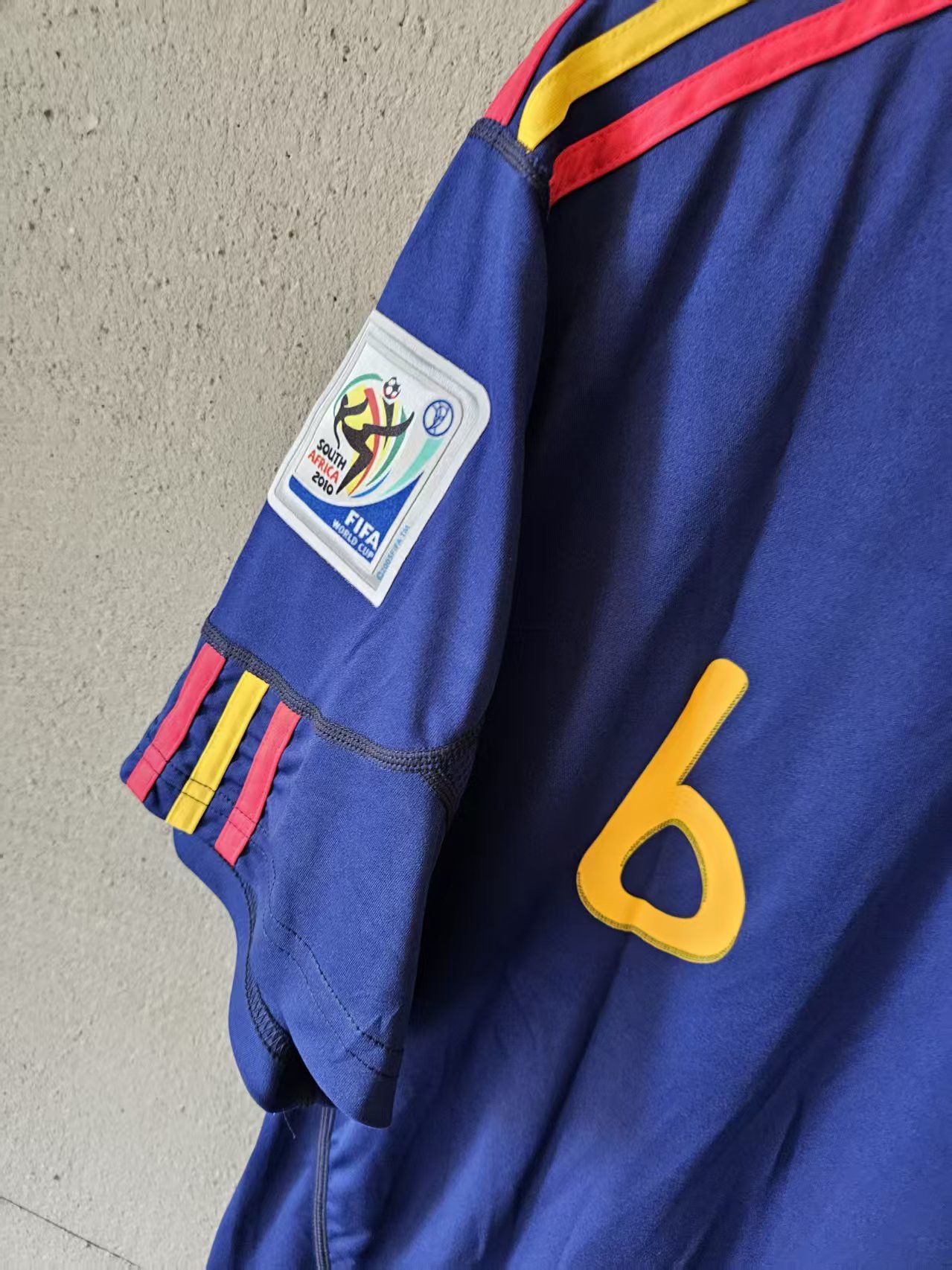 Other 2010 Spain #6 Iniesta Jersey Away Size US L / EU 52-54 / 3 - 4 Thumbnail