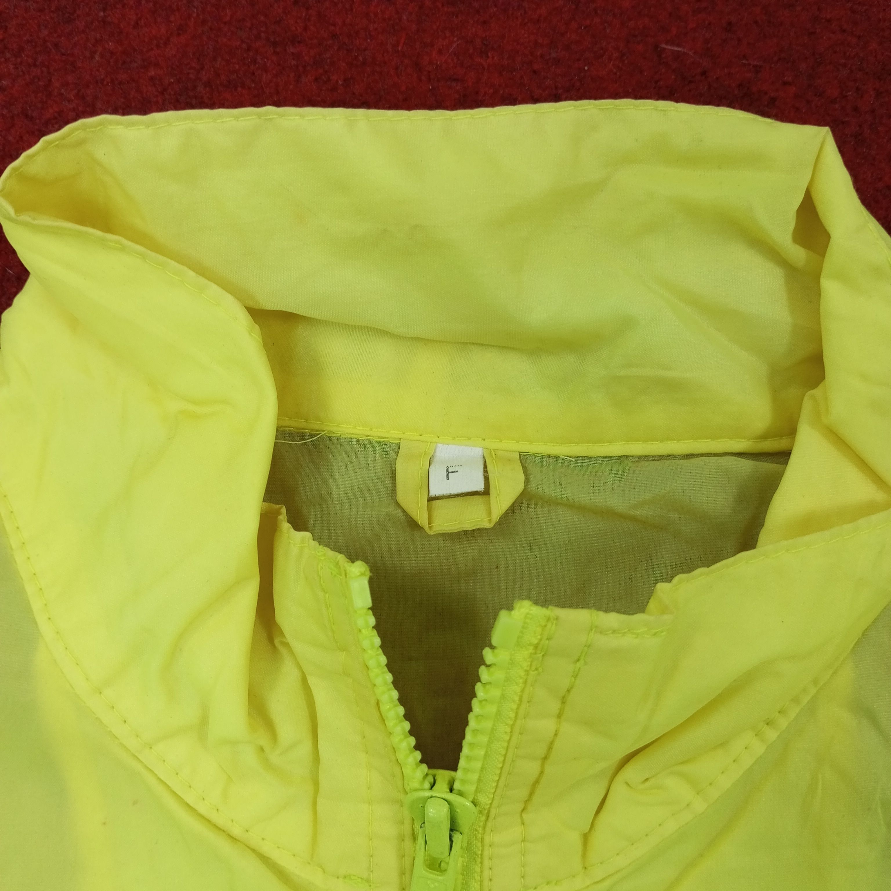 Vintage Michelin Promo Style Rain Jacket Style C214N13 Size US L / EU 52-54 / 3 - 8 Thumbnail