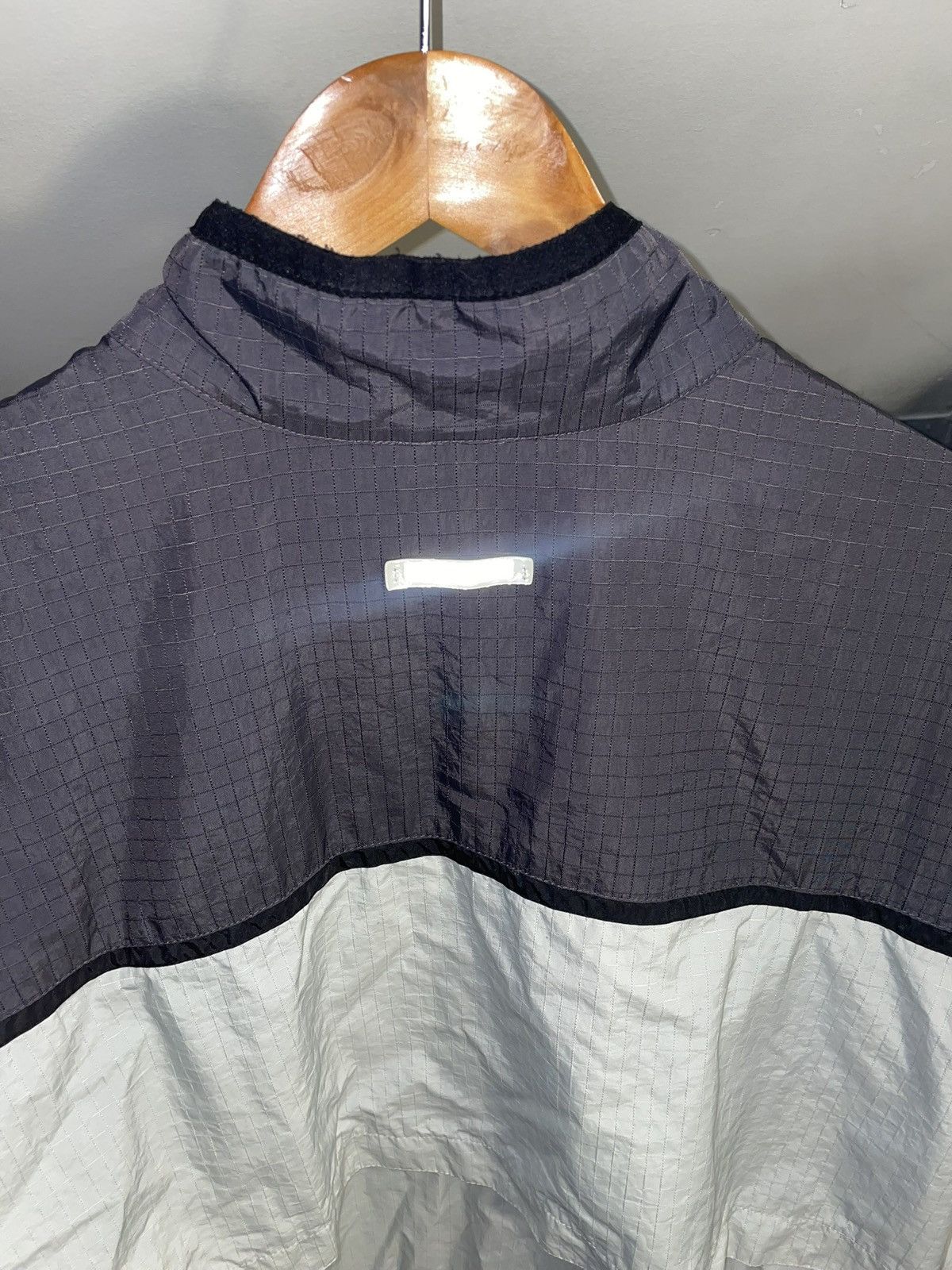 Nike Vintage 90’s Nike rib stop 3m reflective zip up wind breaker Size US XL / EU 56 / 4 - 5 Thumbnail