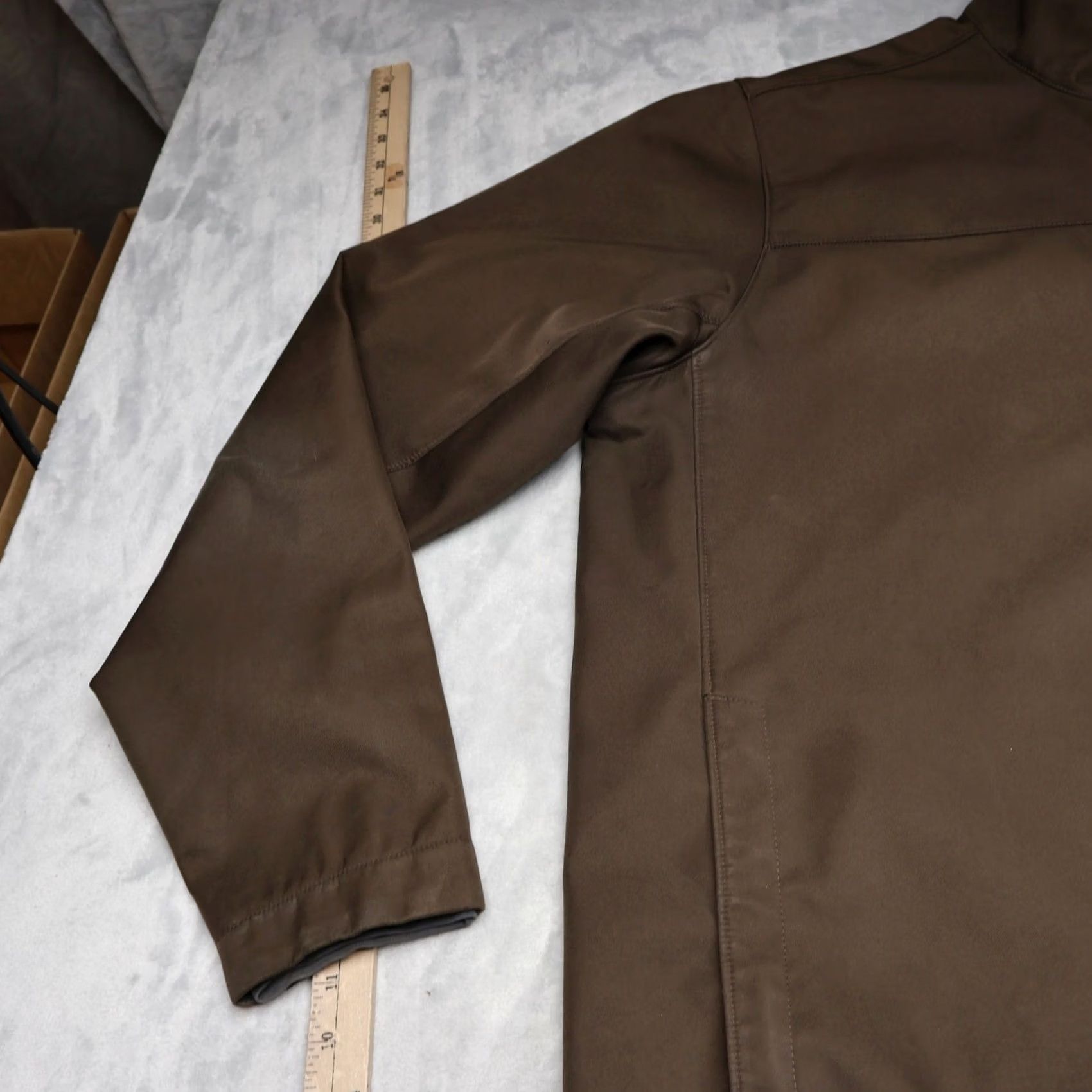 Mountain Hardwear Mountain Hardwear Jacket Mens XL Brown Softshell Fleece Lined Zip Full Zip Pockets Hiking Outdoor Windbreaker Casual Travel Size US XL / EU 56 / 4 - 2 Thumbnail