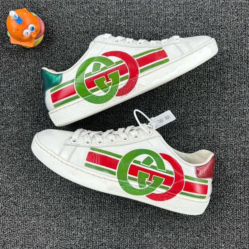 Gucci Gucci ACE Interlocking Low Top Fashion Sneakers Size US 5 / IT 35 - 6 Thumbnail