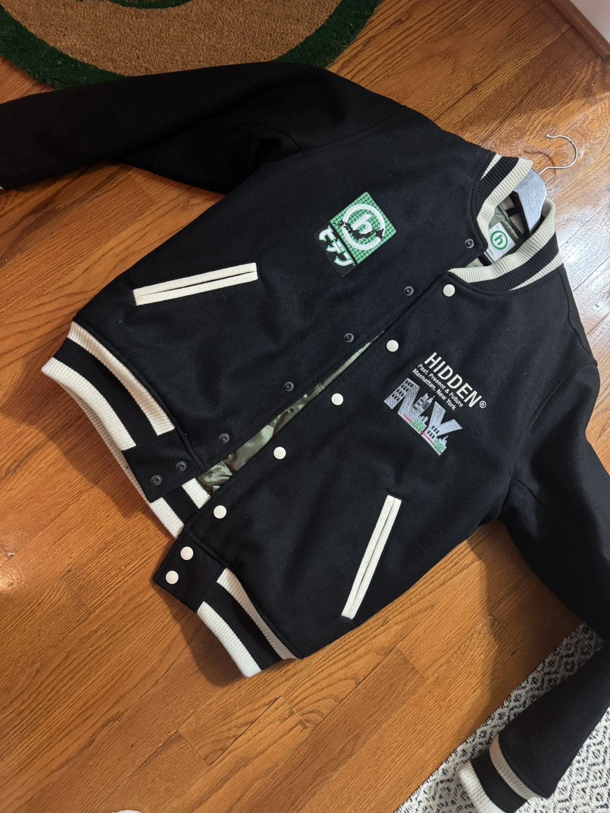 HIDDEN HIDDEN NY x tokyo varsity jacket Size US S / EU 44-46 / 1 - 14 Thumbnail