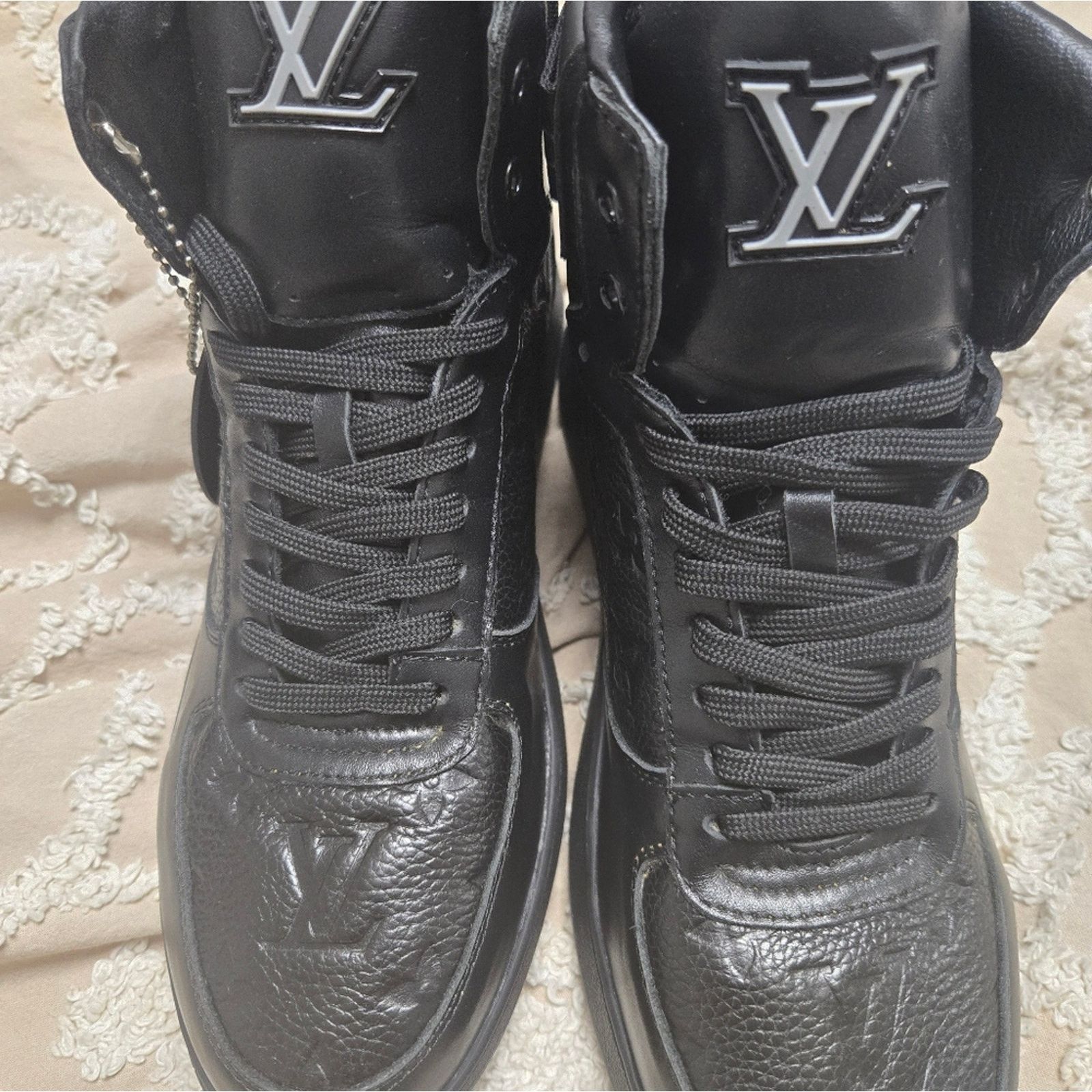 Louis Vuitton LOUIS VUITTON Rivoli Sneakers, Black Monogram, Size 40 US 7 Size US 7 / EU 40 - 3 Thumbnail