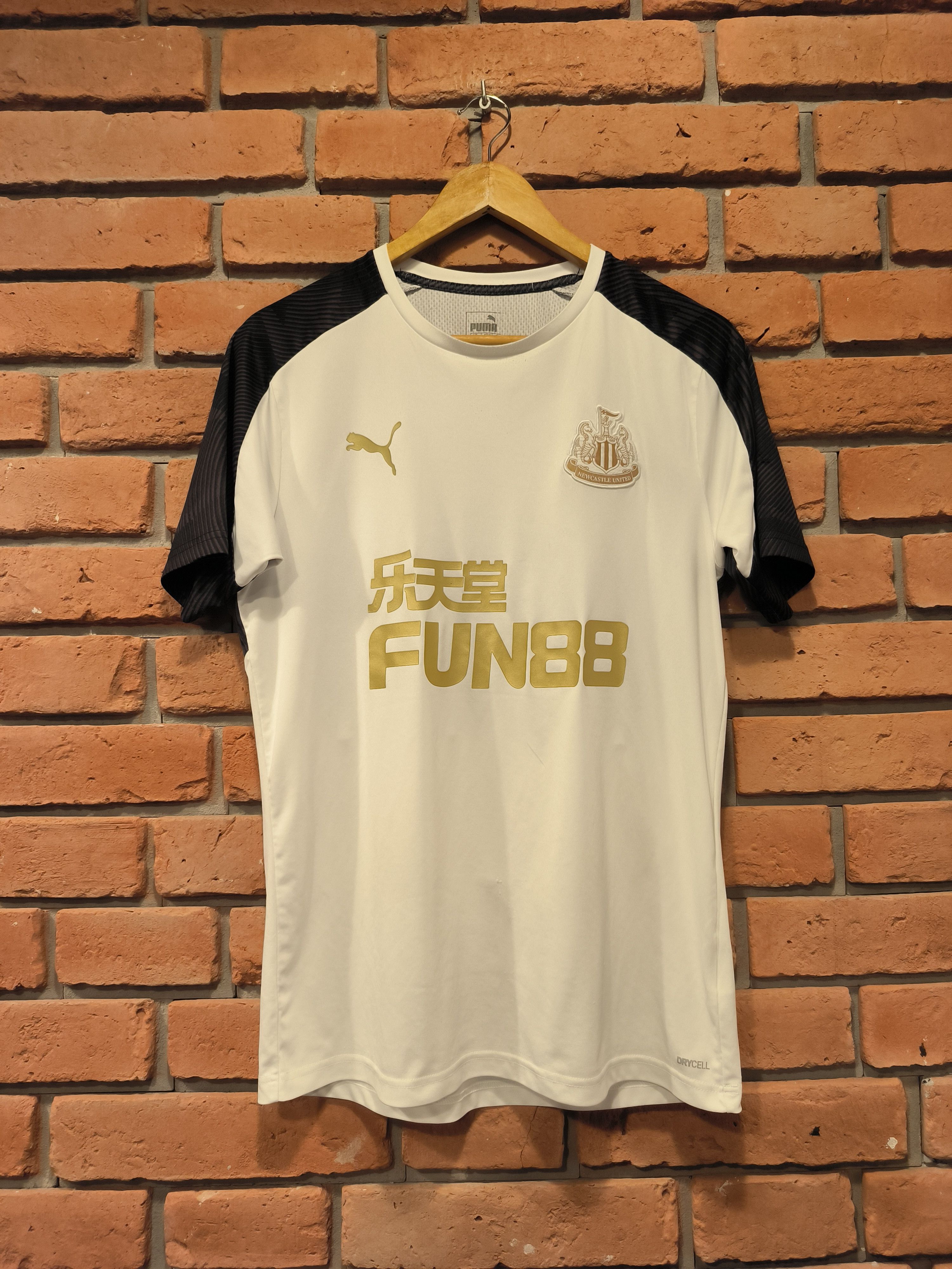 Puma Puma Newcastle United Training Jersey Shirt 2019/2020 Size US M / EU 48-50 / 2 - 1 Thumbnail
