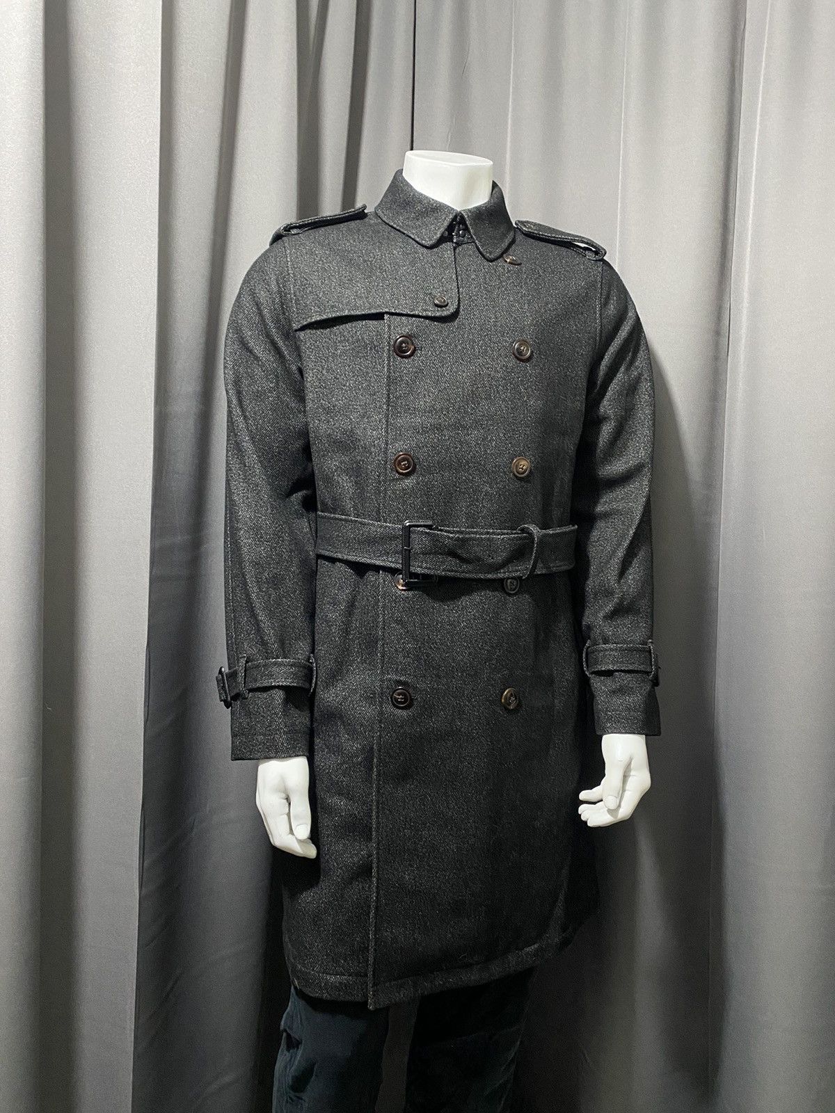 TODD SNYDER Size 42 Rose Wool / Cashmere Peak Lapel Double Breasted Coat main image 0