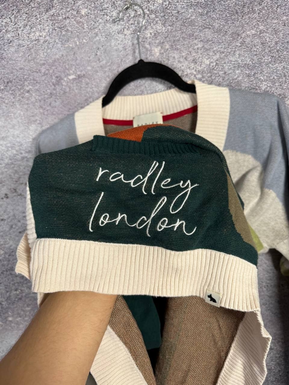 Japanese Brand × Vintage Radley London Pale Blue Radley & Friends Scenic Intersia Size L / US 10 / IT 46 - 7 Thumbnail