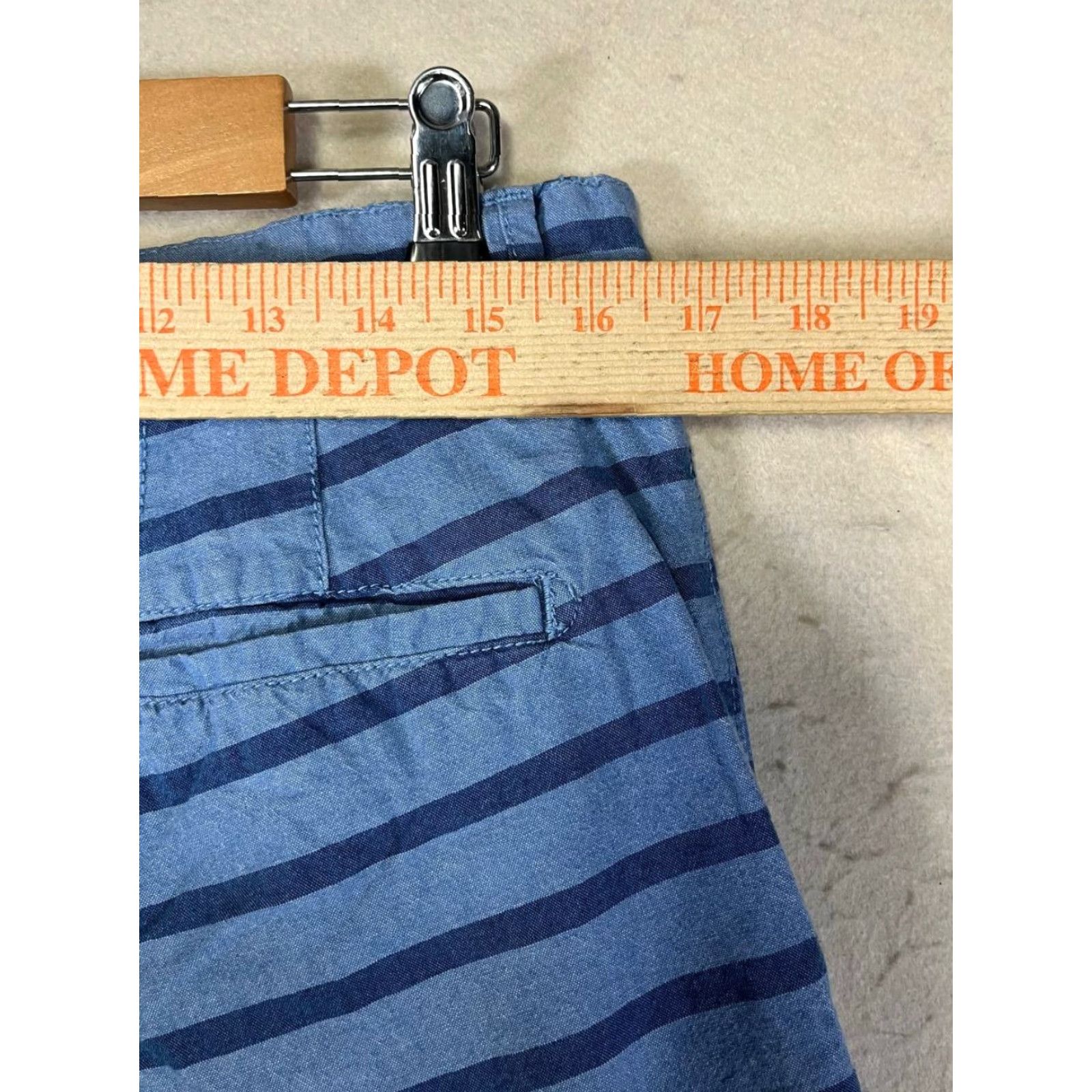 Vintage Brunswick Chino Shorts Men Size 32 Blue Stripe Cotton Regular Fit Casual Shorts Hash Pocket Slash Pocket 8 Inseam Size US 32 / EU 48 - 3 Thumbnail