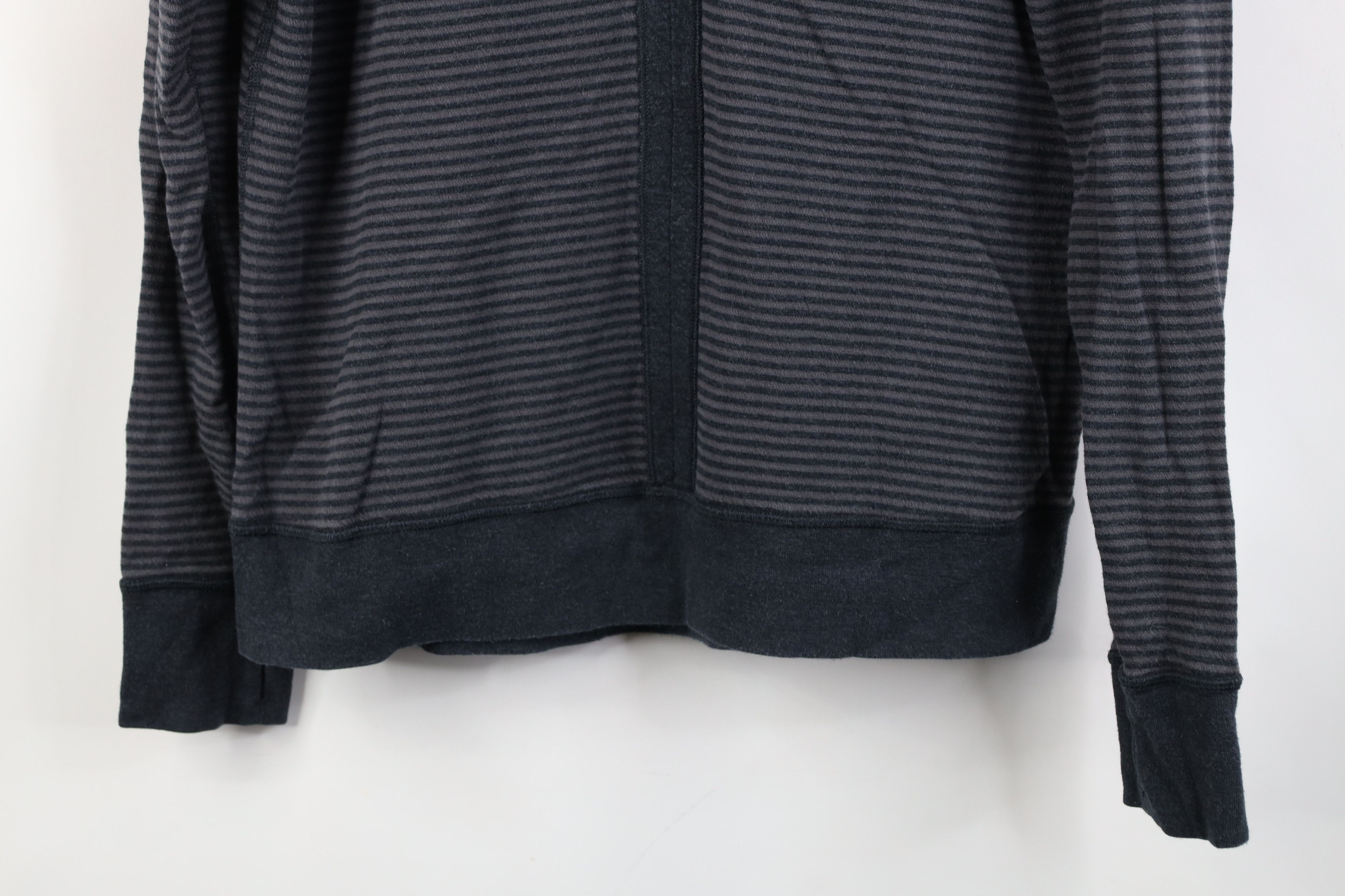 Lululemon Lululemon Reversible In a Cinch Cowl Turtleneck Sweater Gray Size M / US 6-8 / IT 42-44 - 3 Thumbnail