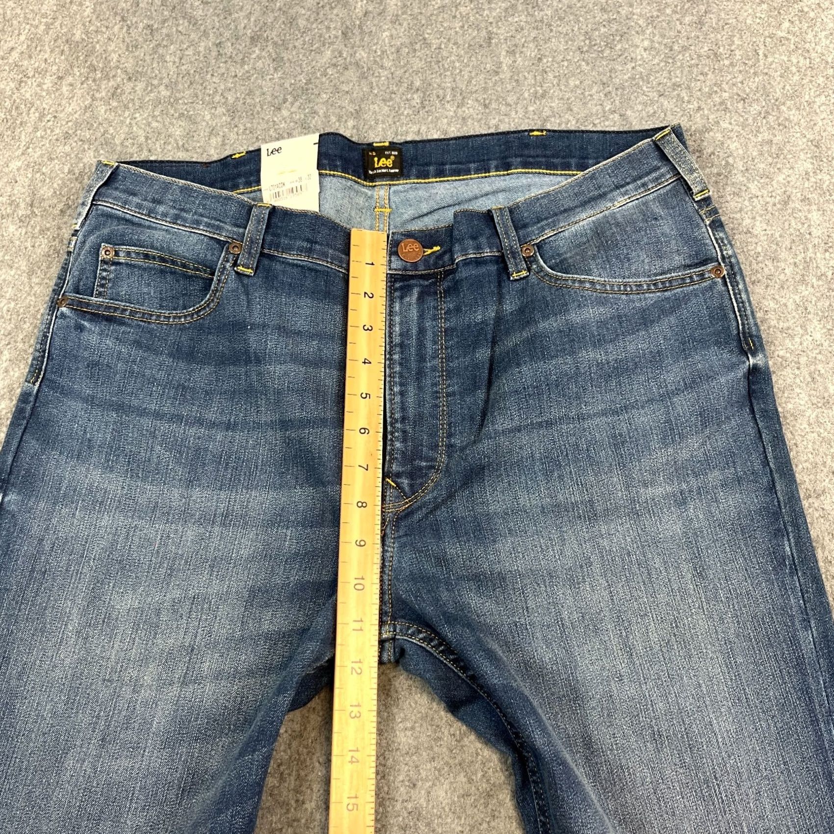 Lee Lee Rider Jeans Slim Straight 38 32 Medium Wash Blue Whiskers Zip Fly BNWTS Mens Jeans Slim Blue 5-Pocket Design Vintage? No Size US 38 / EU 54 - 5 Thumbnail