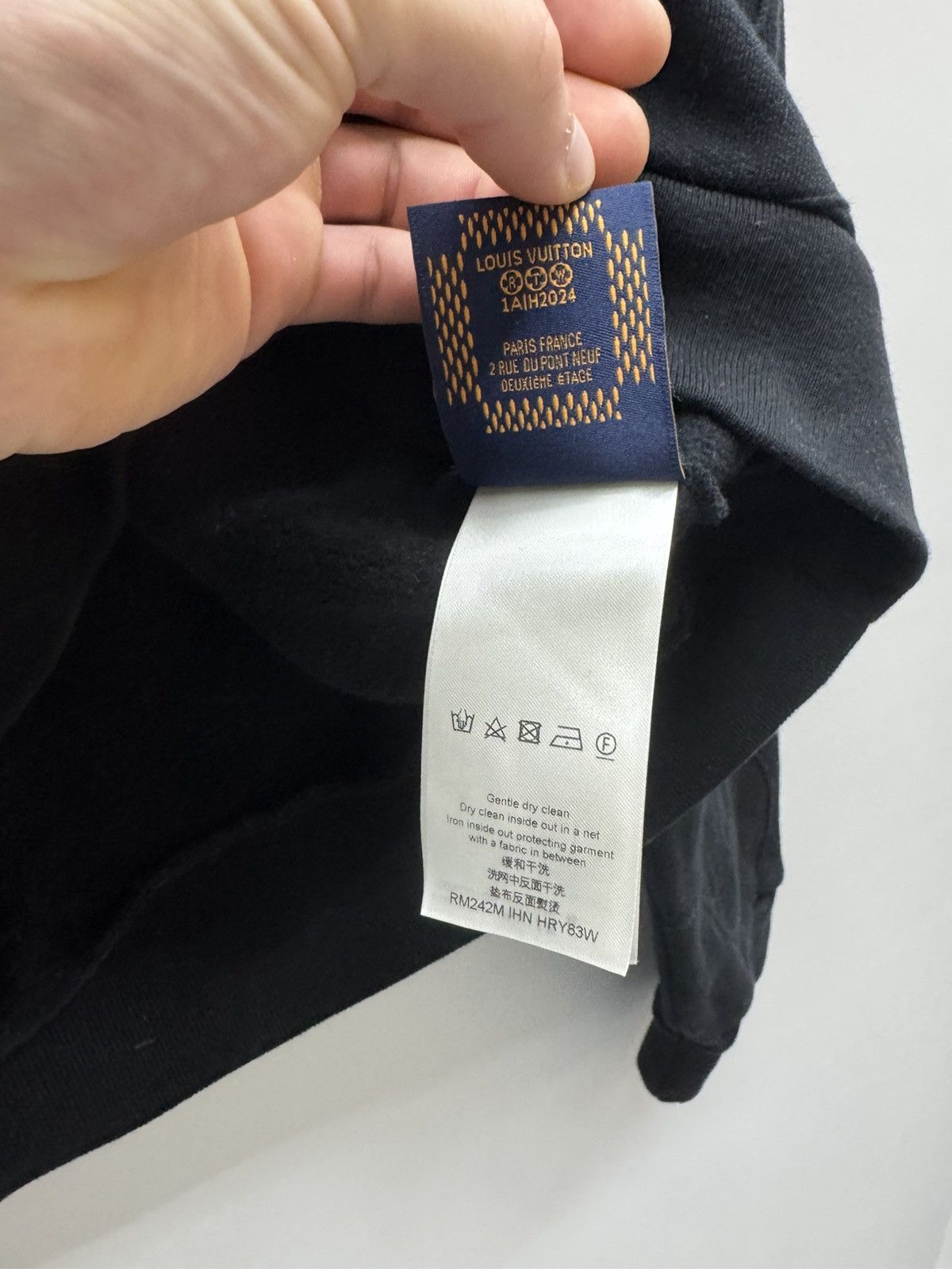 Louis Vuitton Lv Embroidered Cotton Jersey Crewneck Size US M / EU 48-50 / 2 - 8 Thumbnail