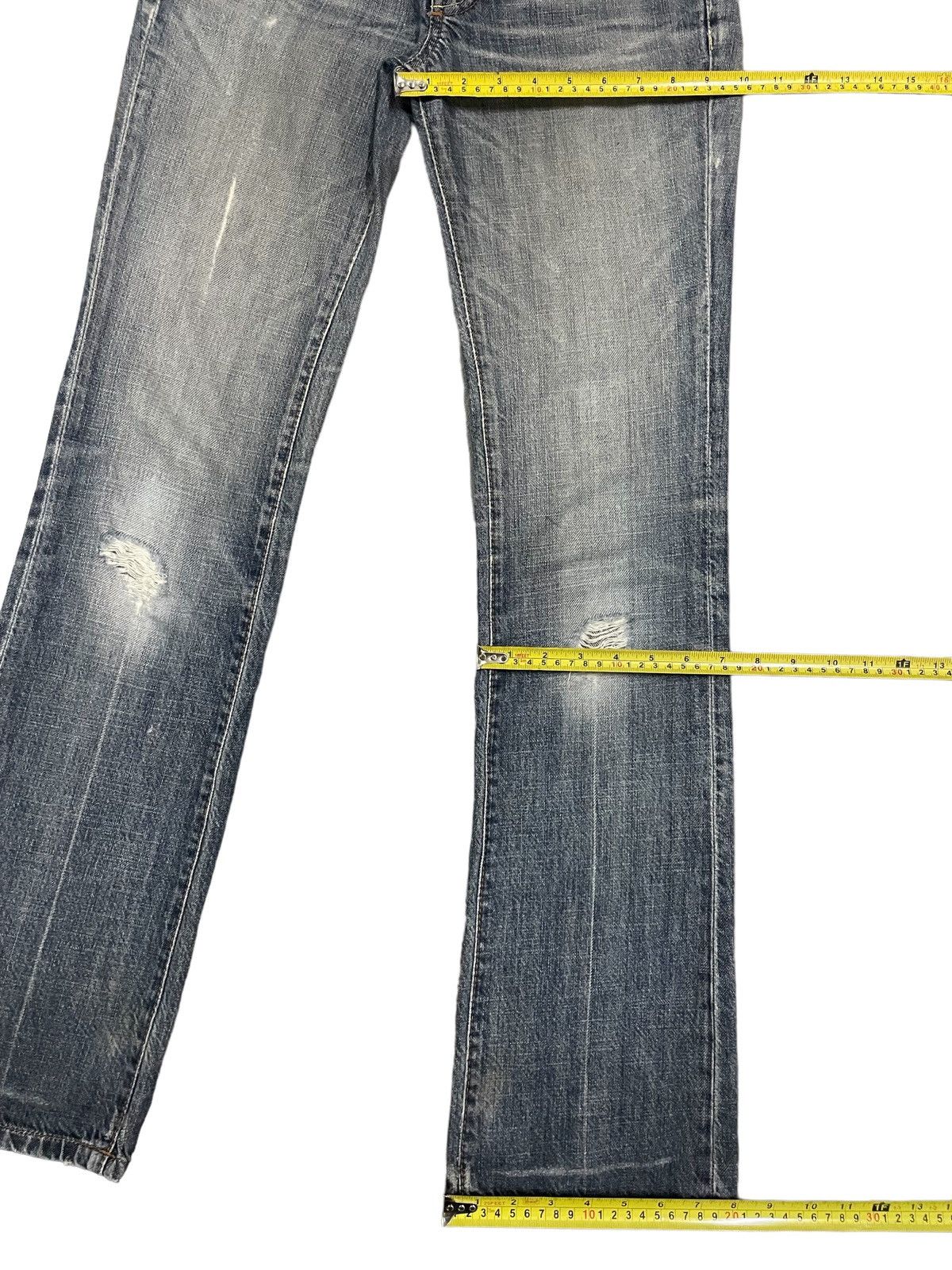 Paul & Joe Vintage Paul & Joe Womenswear Relaxed Flare Distressed Jeans Size 28" / US 6 / IT 42 - 13 Thumbnail