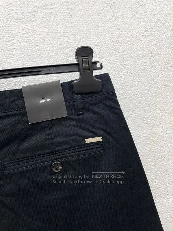 Dsquared2 DSQUARED2 Black Casual Pants for Men . Size US 26 / EU 42 - 4 Thumbnail