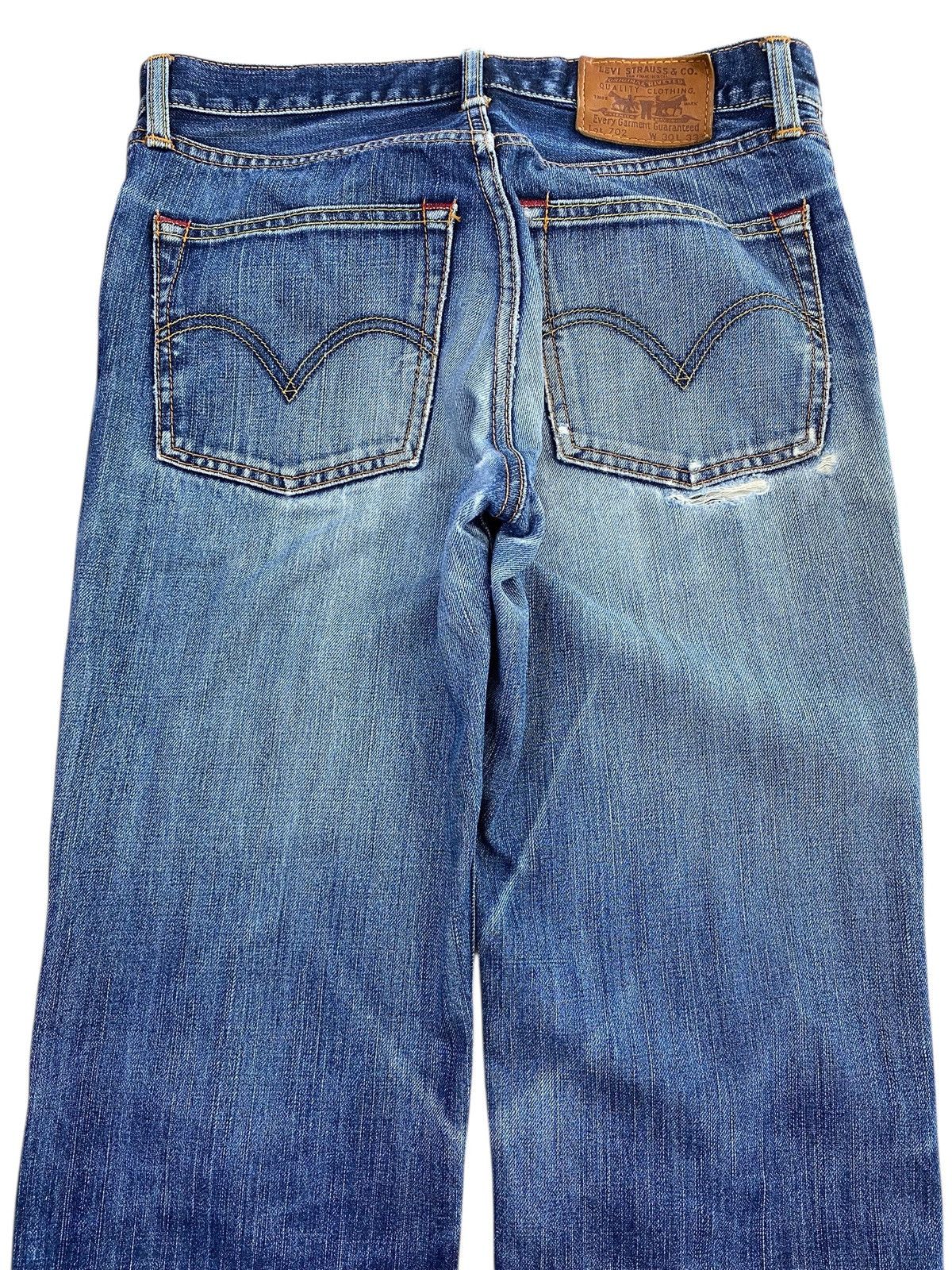 Levi's Vintage Levi’s Blue Faded Wash Style Loose Jeans Size US 30 / EU 46 - 4 Thumbnail