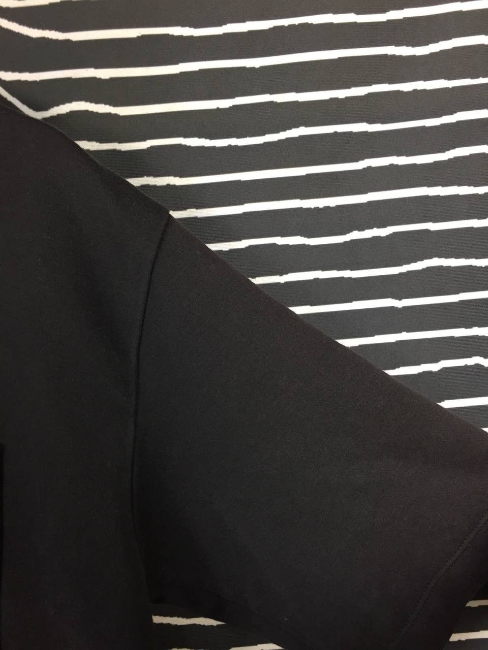 GU × Japanese Brand GU Plain Single Pocket Essential Tee Size US XL / EU 56 / 4 - 4 Thumbnail