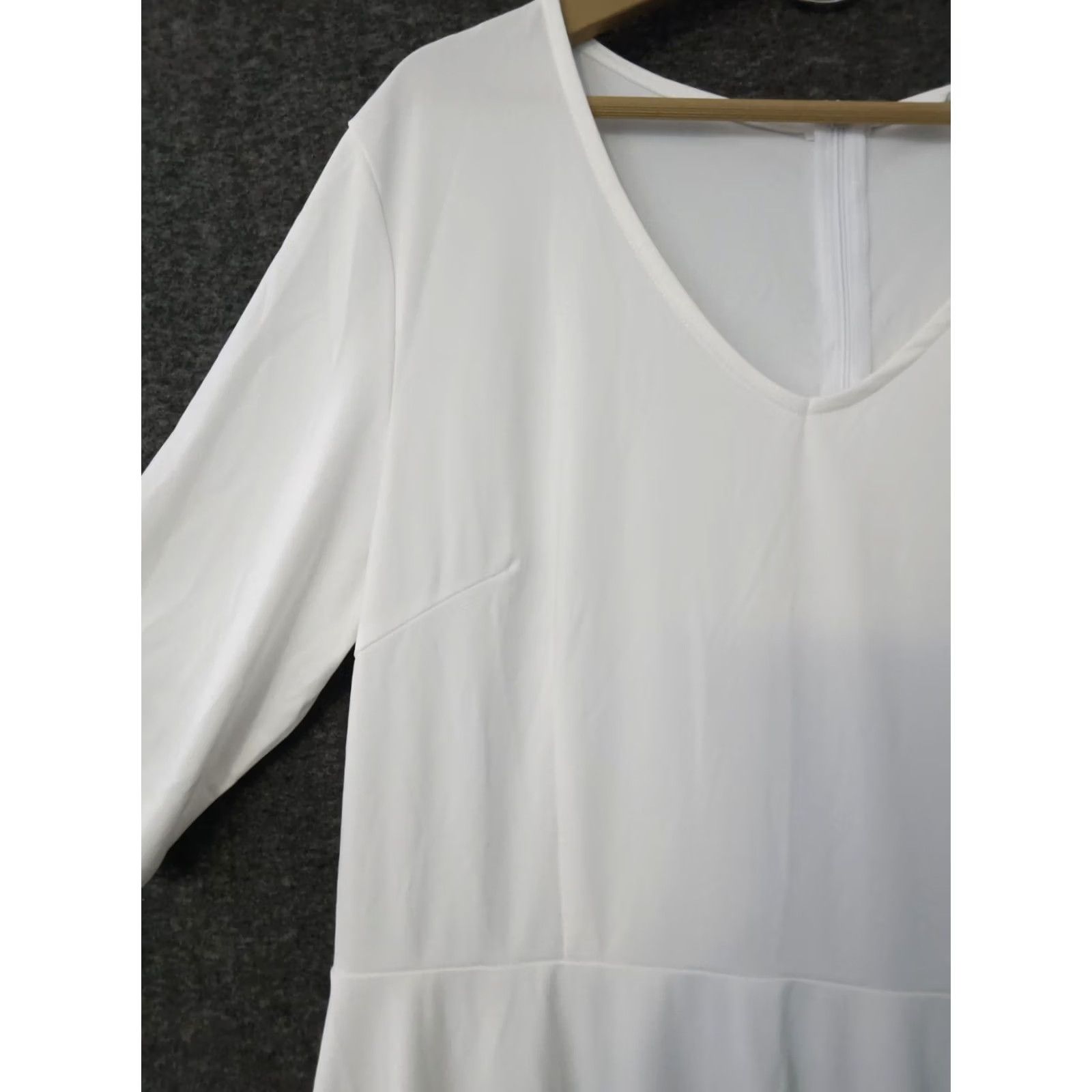 Vintage Elesol White A-Line Dress V-Neck Half Sleeve Knee Length XXL Women Dress Pleated 95% Polyester 5% Spandex Size XXL / US 16-18 / IT 52-54 - 6 Thumbnail