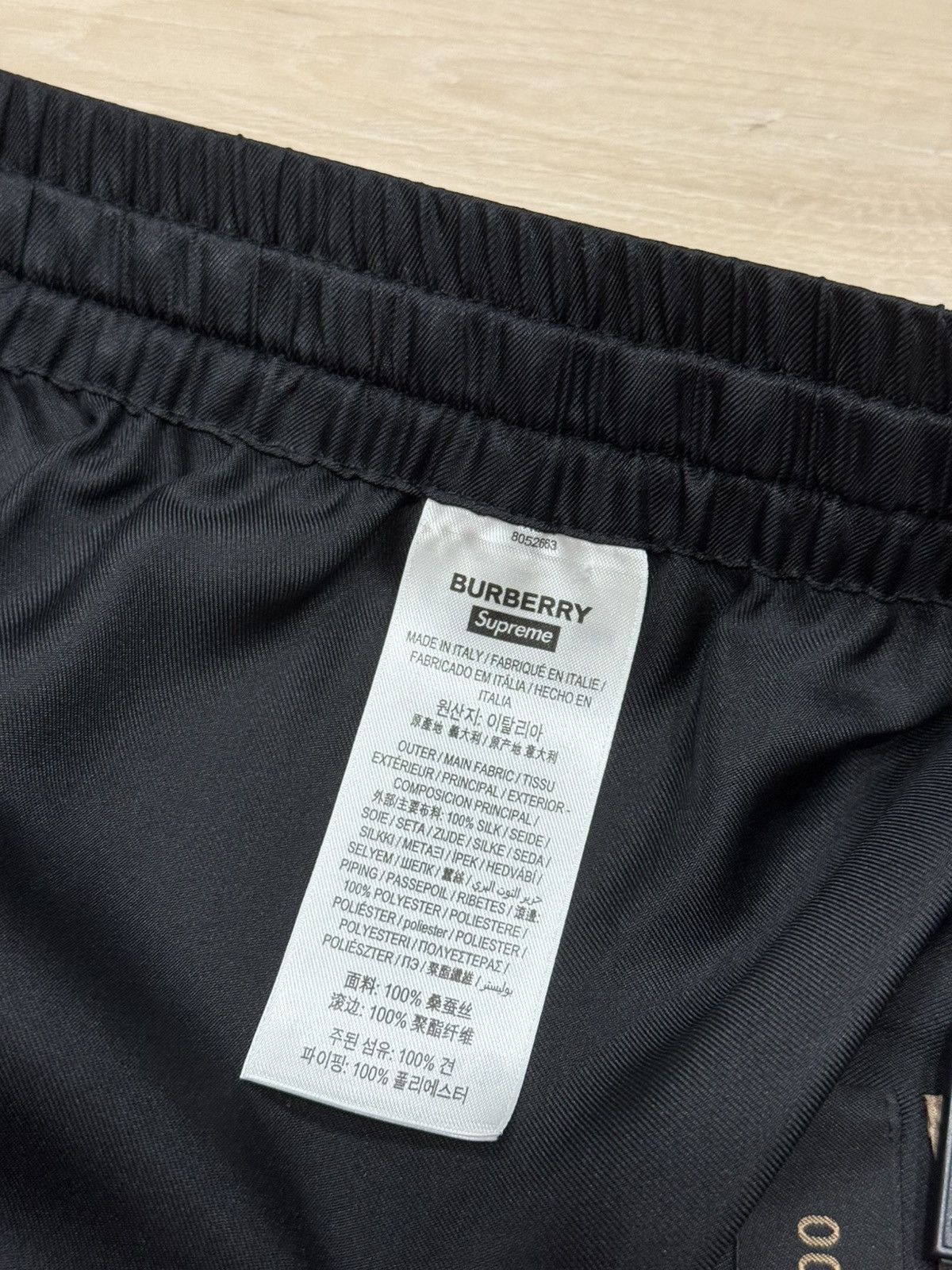 Burberry × Supreme Supreme Burberry Silk Shorts (1 of 8) Size US 34 / EU 50 - 15 Thumbnail