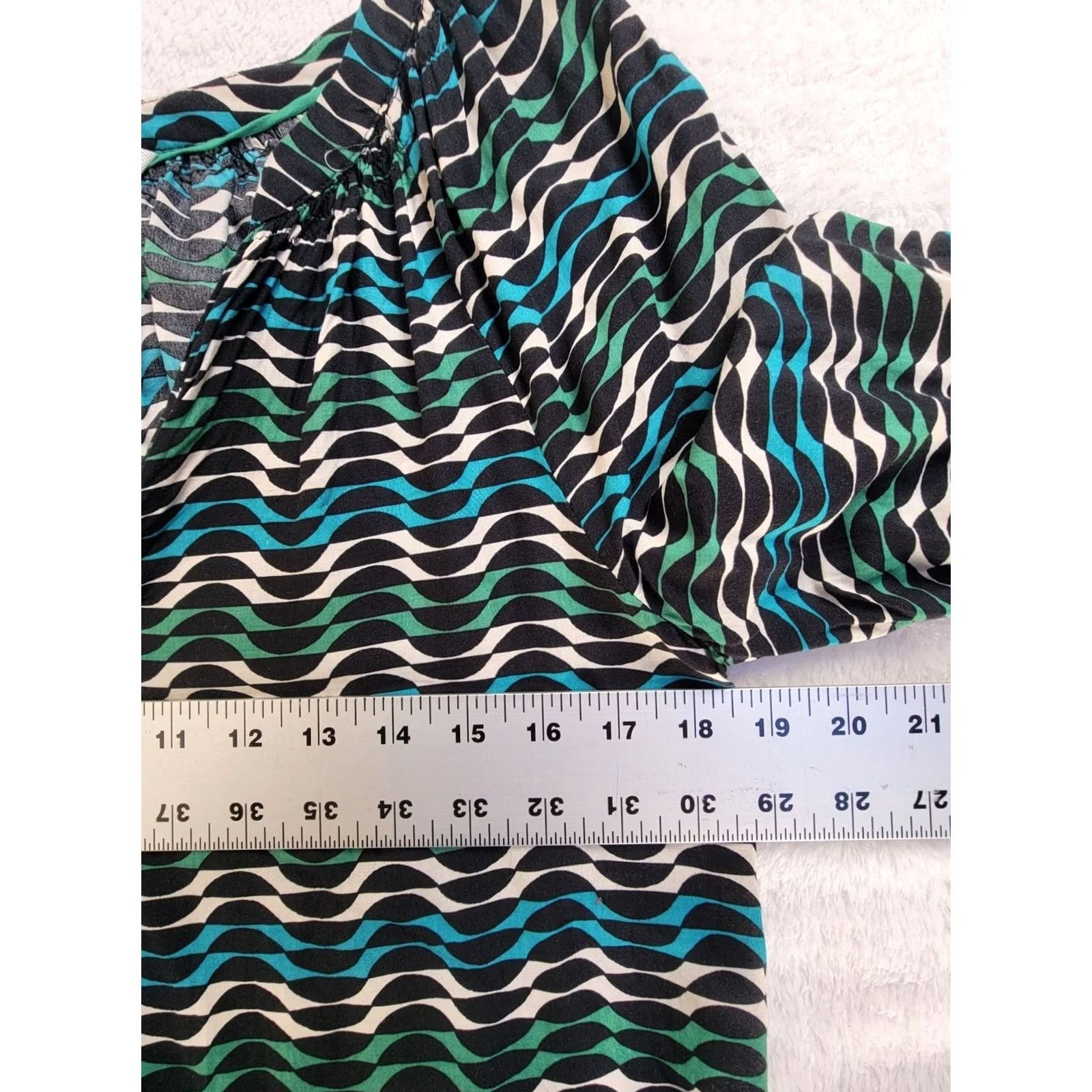Boden Boden Blouse Wave Print V-Neck Long Sleeve Size 4 Black Green Blue WA551 Womens Size S / US 4 / IT 40 - 7 Thumbnail