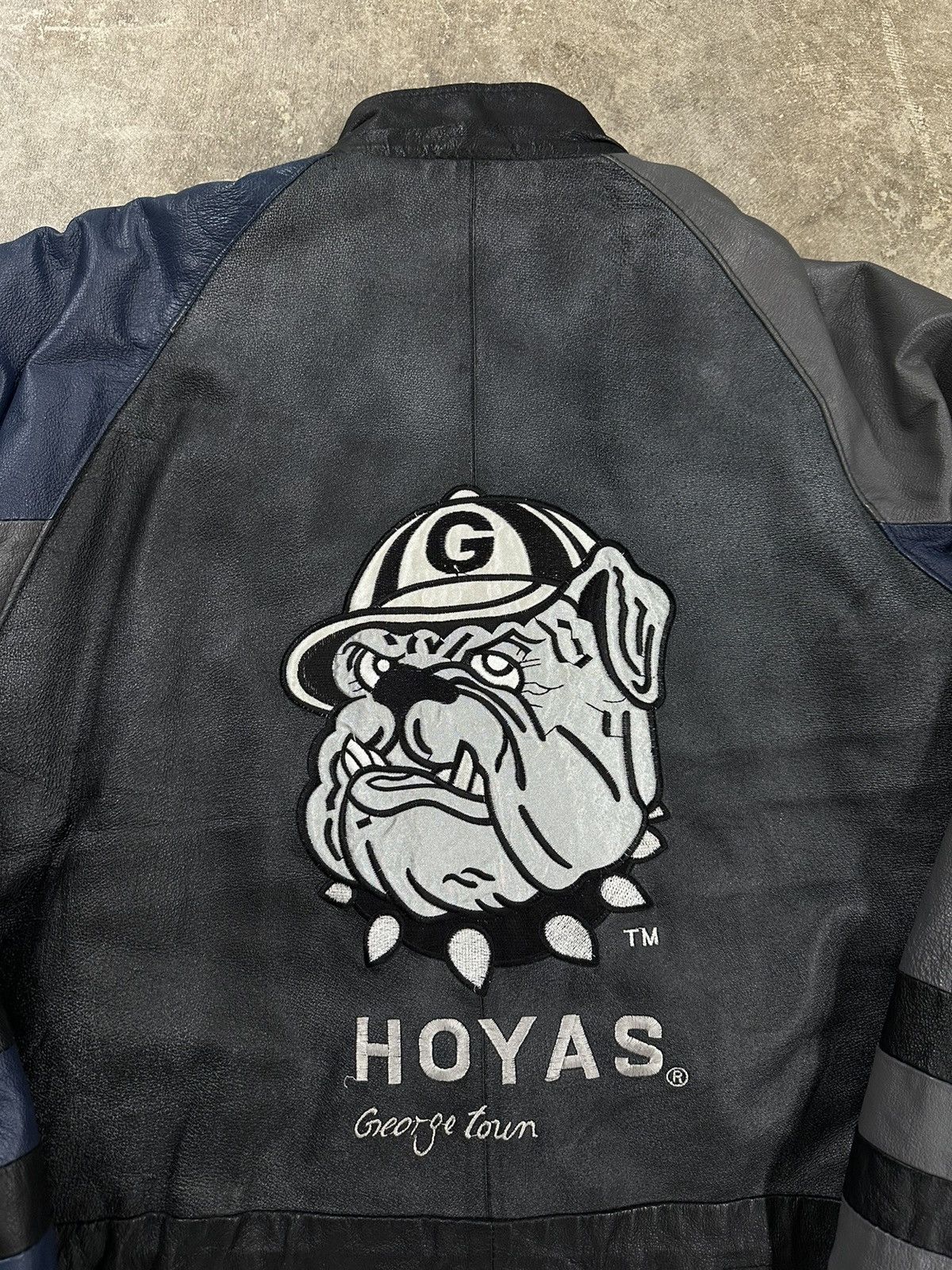 Vintage Vintage 90s Speedy Georgetown Hoyas Leather Chore Jacket Size US L / EU 52-54 / 3 - 6 Thumbnail