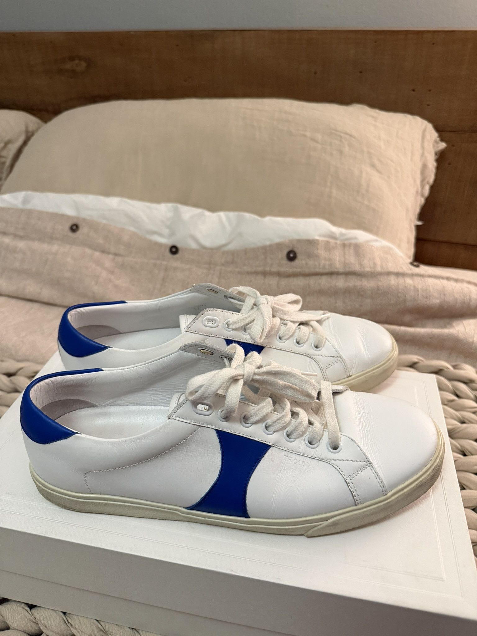 Celine Celine Shoes Celine White And Blue Leather Size: 42 Size US 9 / EU 42 - 3 Thumbnail