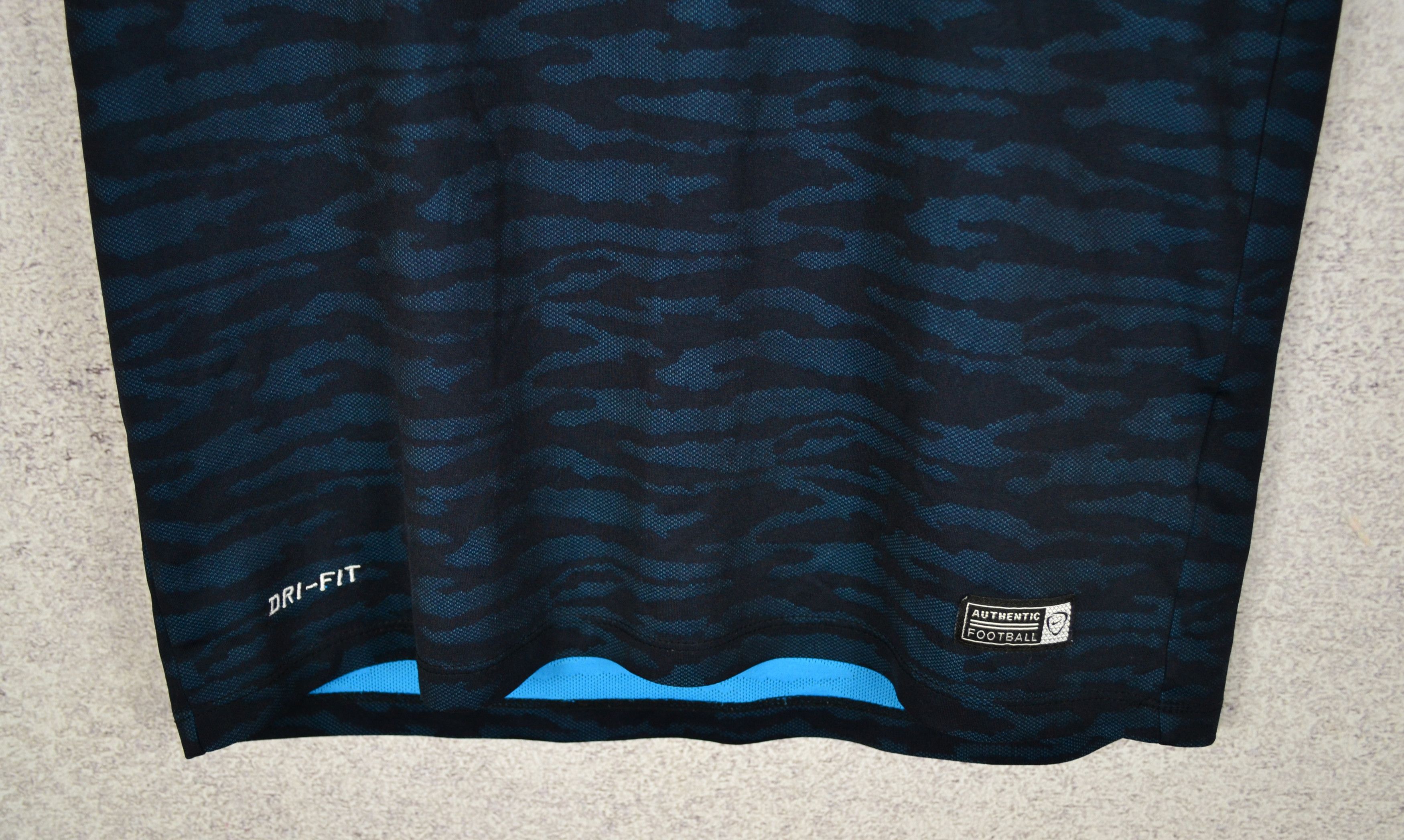 Nike Barcelona FC 2015-16 Champions League Pre-Match and Training Size US M / EU 48-50 / 2 - 3 Thumbnail