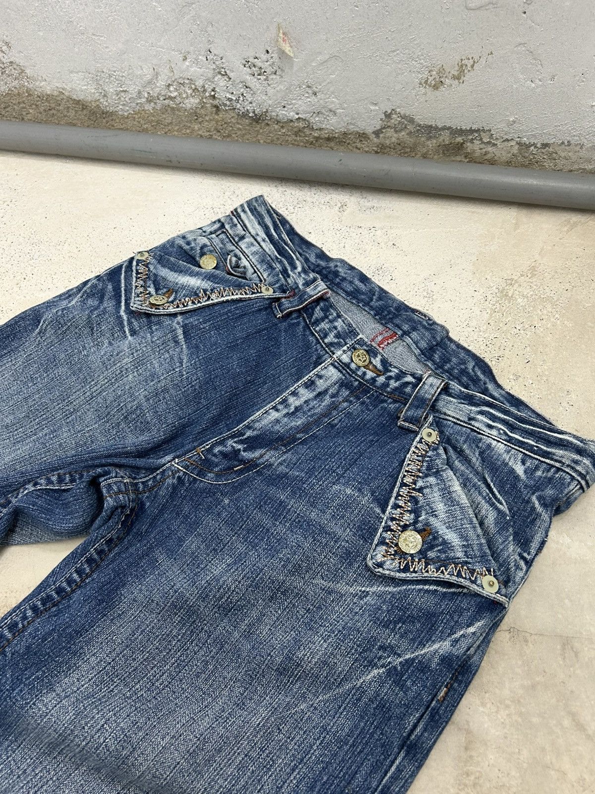 Raw United Edition Japan Washed Buckle Handkerchief Pocket