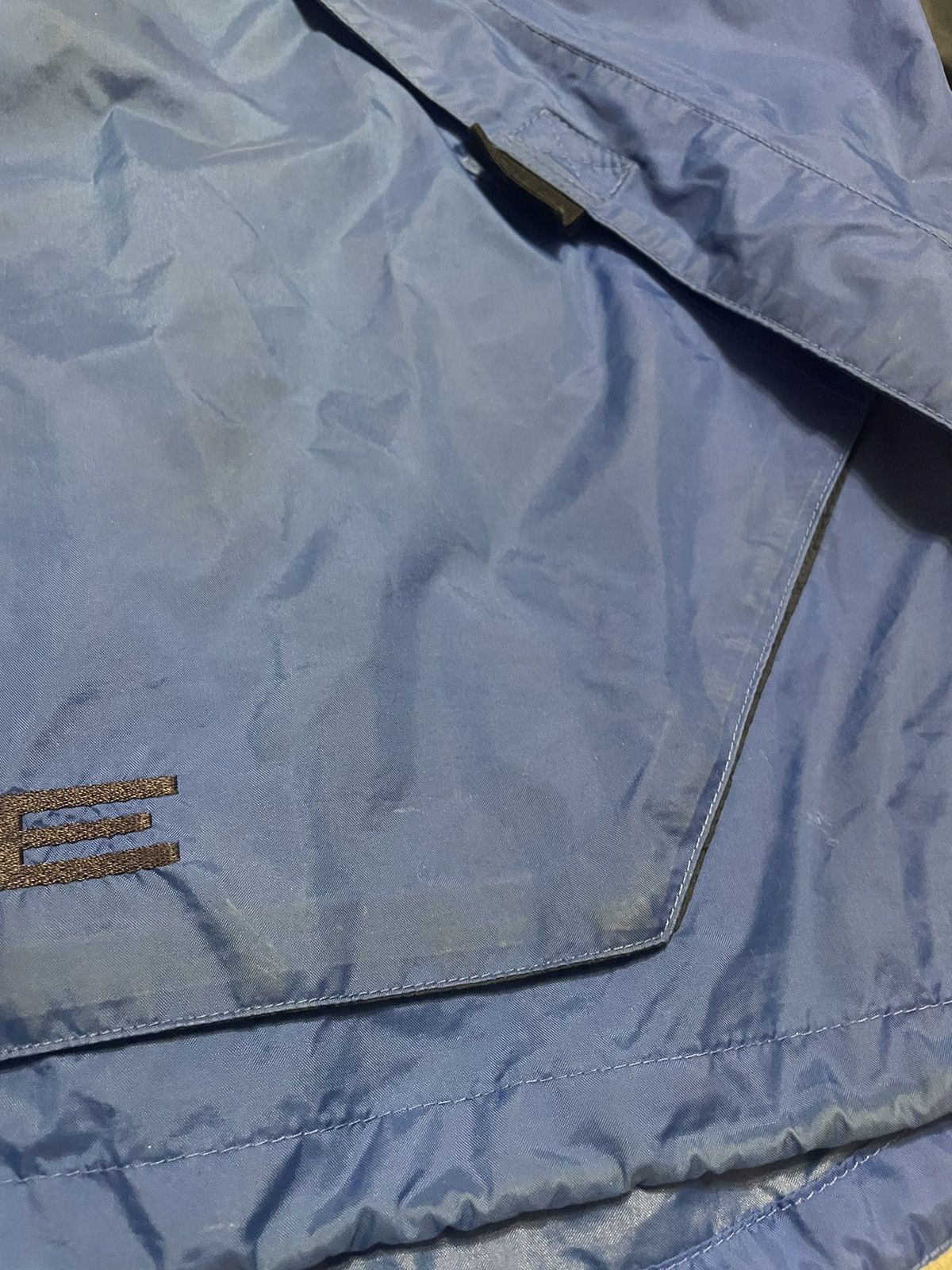 Nike Vintage Nike Raincoat Windbreaker Jacket 90s Size US M / EU 48-50 / 2 - 9 Thumbnail