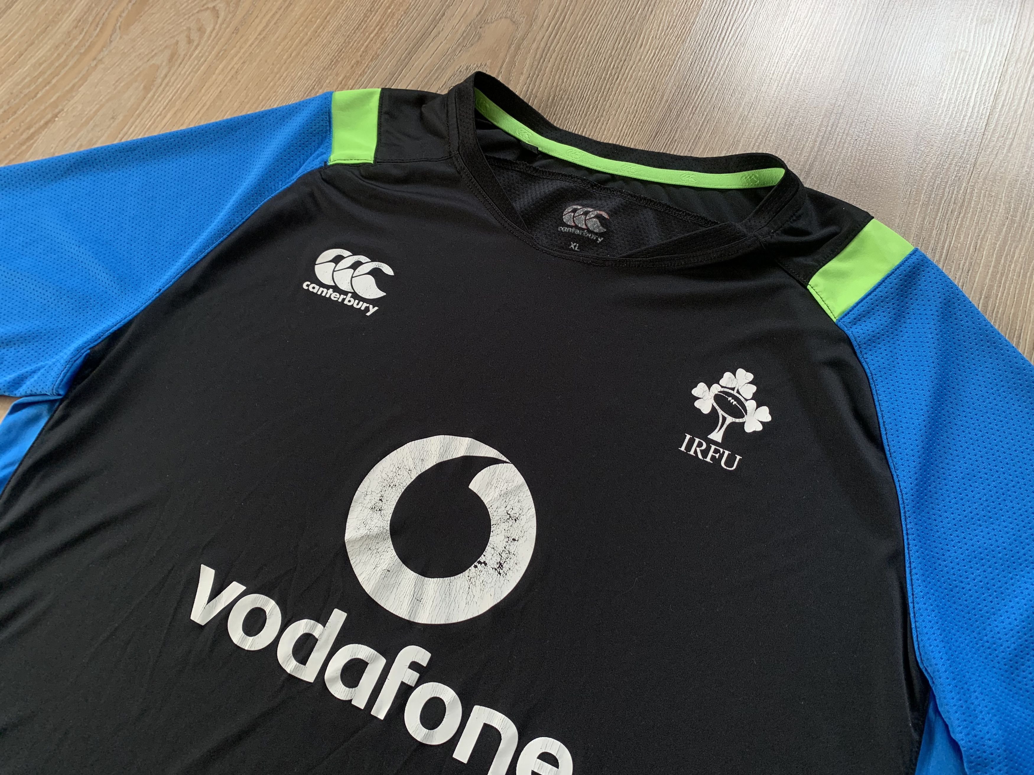 Canterbury of New Zealand Canterbury IRFU Rugby Training Jersey Size US XL / EU 56 / 4 - 4 Thumbnail