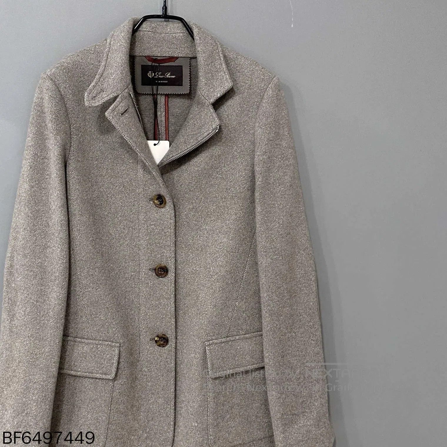 Loro Piana single-button cashmere blazer by Loro Piana. Size US M / EU 48-50 / 2 - 3 Thumbnail
