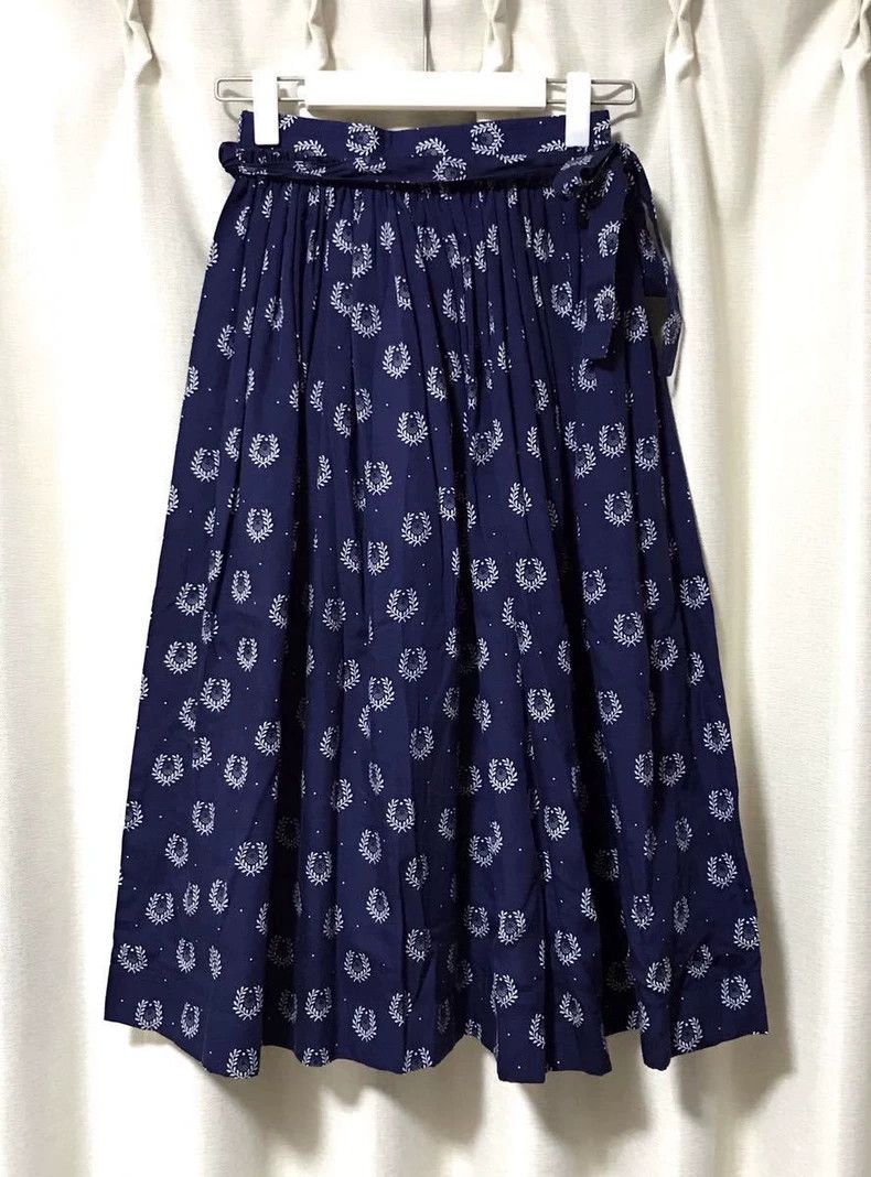 Comme des Garcons Comme des Garcons size S overskirt Size 23" - 1 Thumbnail