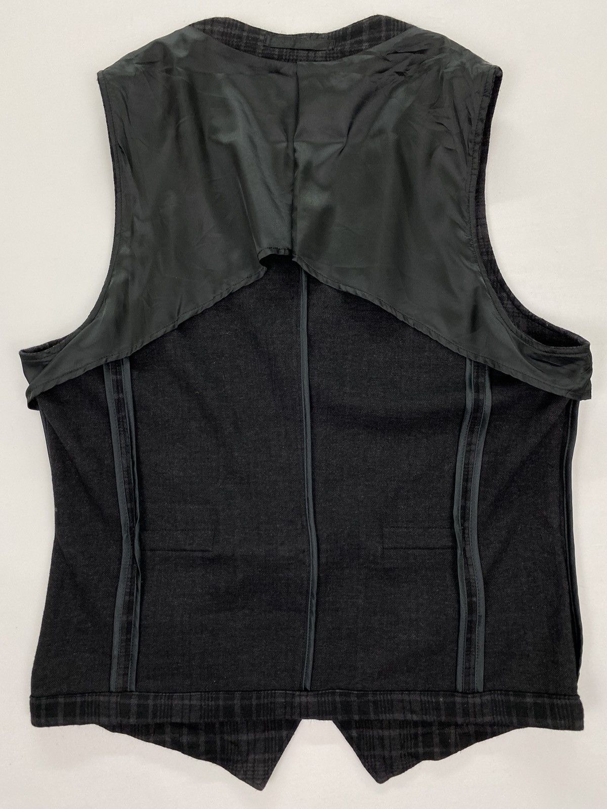 Hiroko Koshino Homme Hiroko Koshino Homme Collection Plaid Vest Size US S / EU 44-46 / 1 - 4 Thumbnail