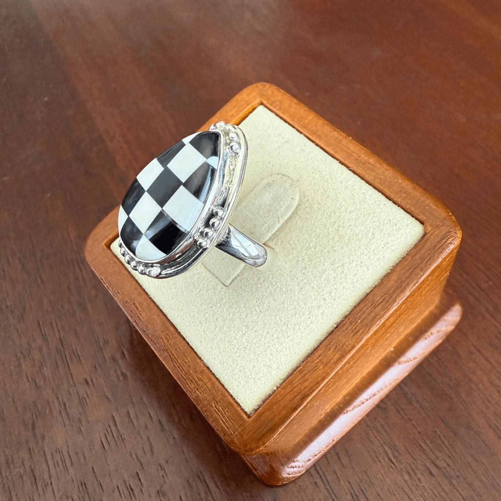 NBDN Nobrandedon Trendy Southwest Onyx Checkerboard Sterling Silver Ring 8 Size ONE SIZE - 2 Thumbnail