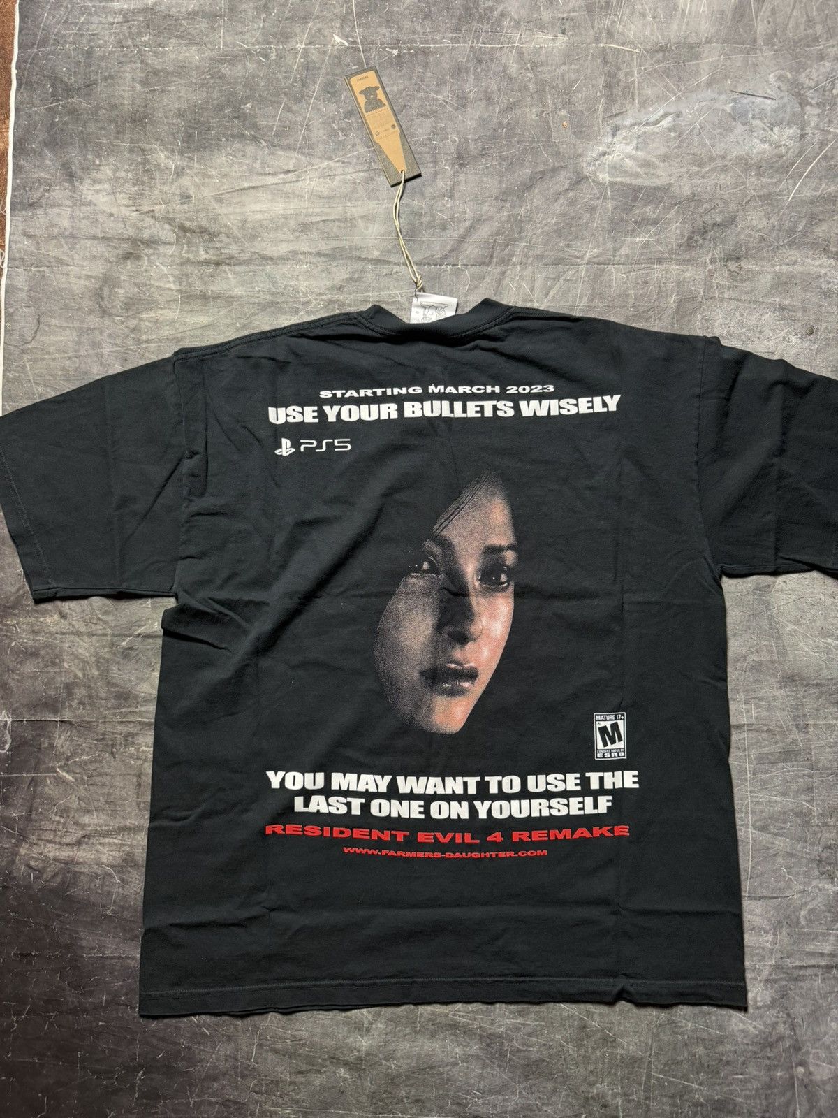 Online Ceramics Farmers Daughter Resident Evil 4 Ada Wong T-Shirt Size US L / EU 52-54 / 3 - 2 Thumbnail