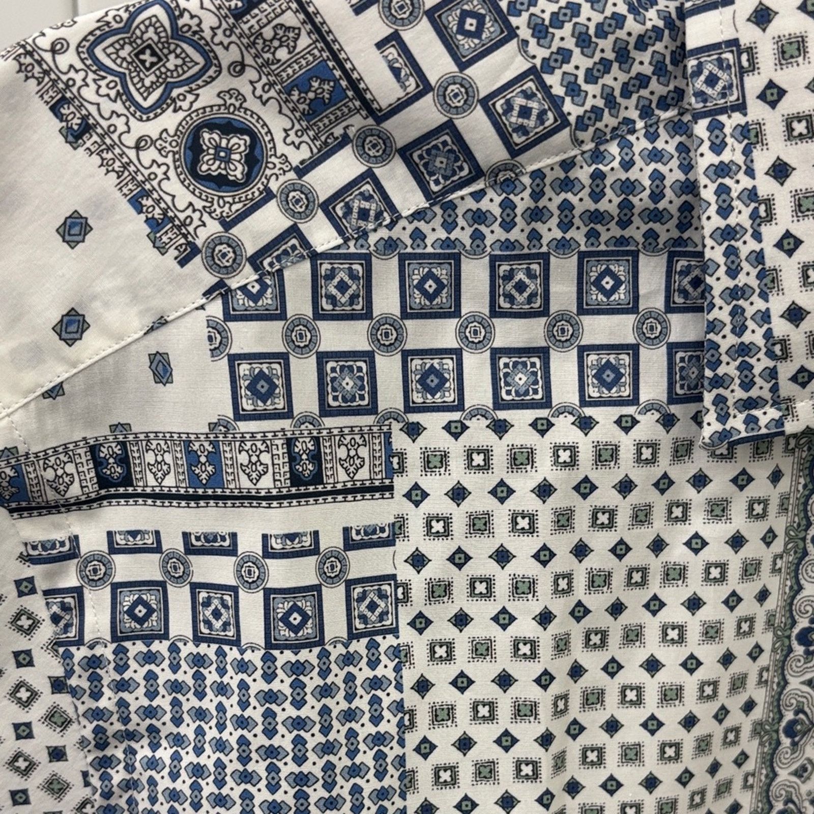 Etro Etro Geometric Blue and White Button Down Shirt Size 39 M Size US M / EU 48-50 / 2 - 3 Thumbnail
