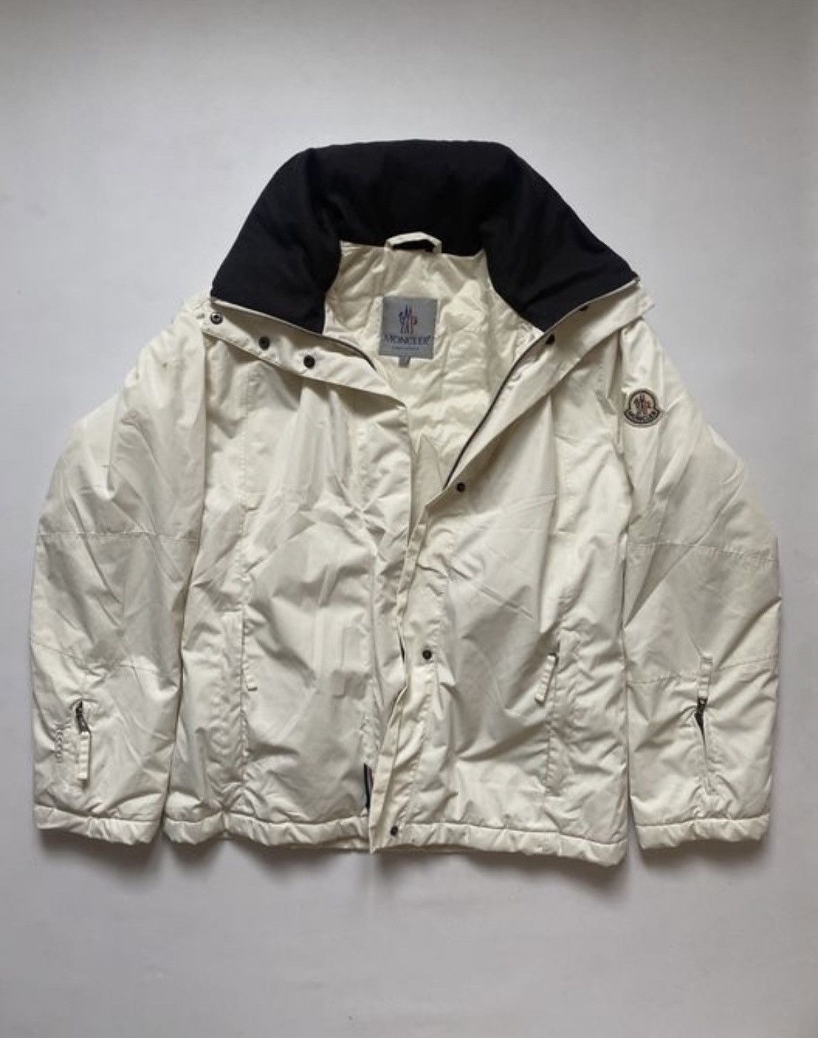 moncler grennoble rare down jacket Cream