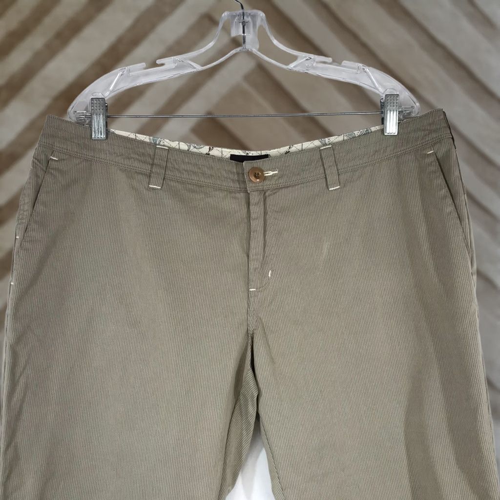 Vintage HORNY TOAD WOMEN'S CAPRI CAPRI 14 BEIGE ADJUSTABLE WAIST COTTON BLEND YOLO Size 36" / US 14 / IT 50 - 1 Thumbnail