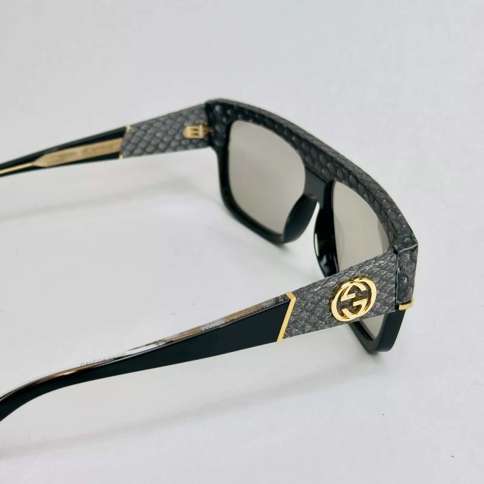 Gucci GUCCI 0483 Black Gray Python Leather Sunglasses GG0483S Size ONE SIZE - 3 Thumbnail