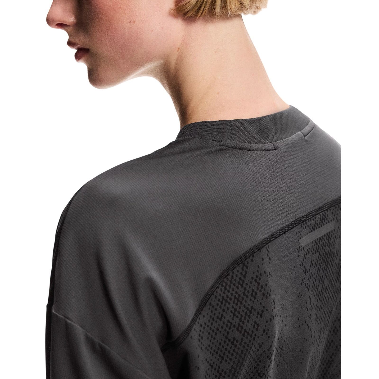On On Running Performance Volt - Black T Women's Size S - New Size S / US 4 / IT 40 - 6 Thumbnail