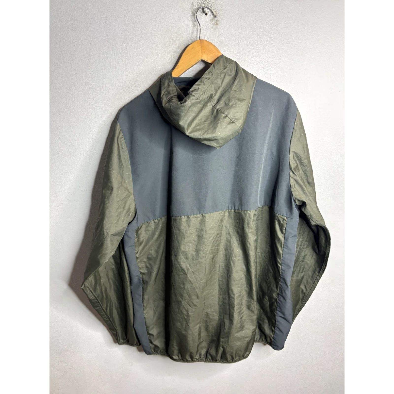 Nike Nike Golf Jacket Mens XL Green Hooded Full Zip Windbreaker Colorblock Athletic Size US XL / EU 56 / 4 - 5 Thumbnail