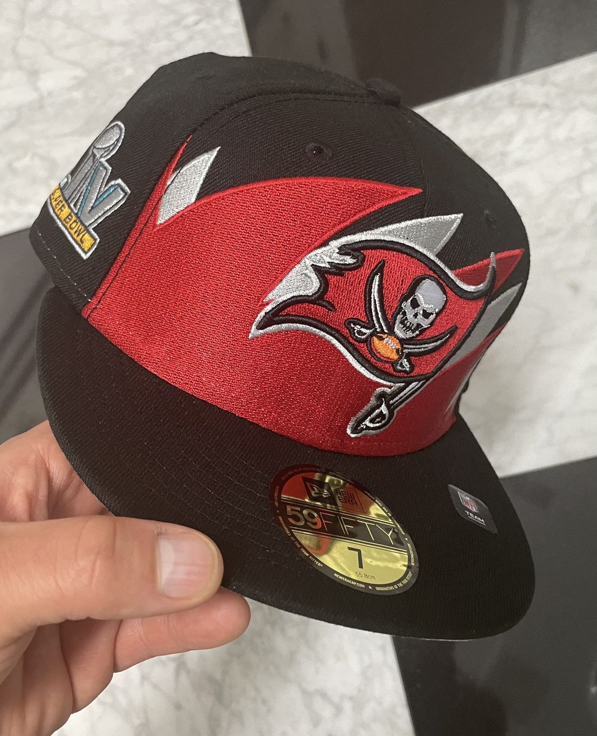 New Era 🔥 Buccaneers shark teeth fitted size 7 Size ONE SIZE - 1 Thumbnail