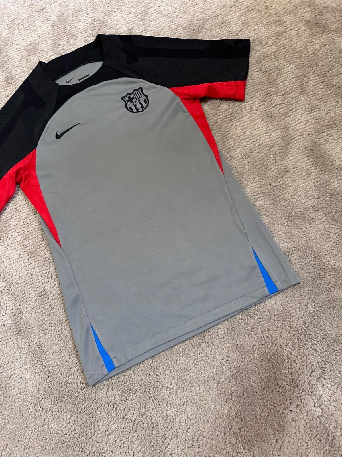 Nike Nike Barcelona 2022/23 Training Shirt Soccer Jersey Sz S Size US S / EU 44-46 / 1 - 2 Thumbnail