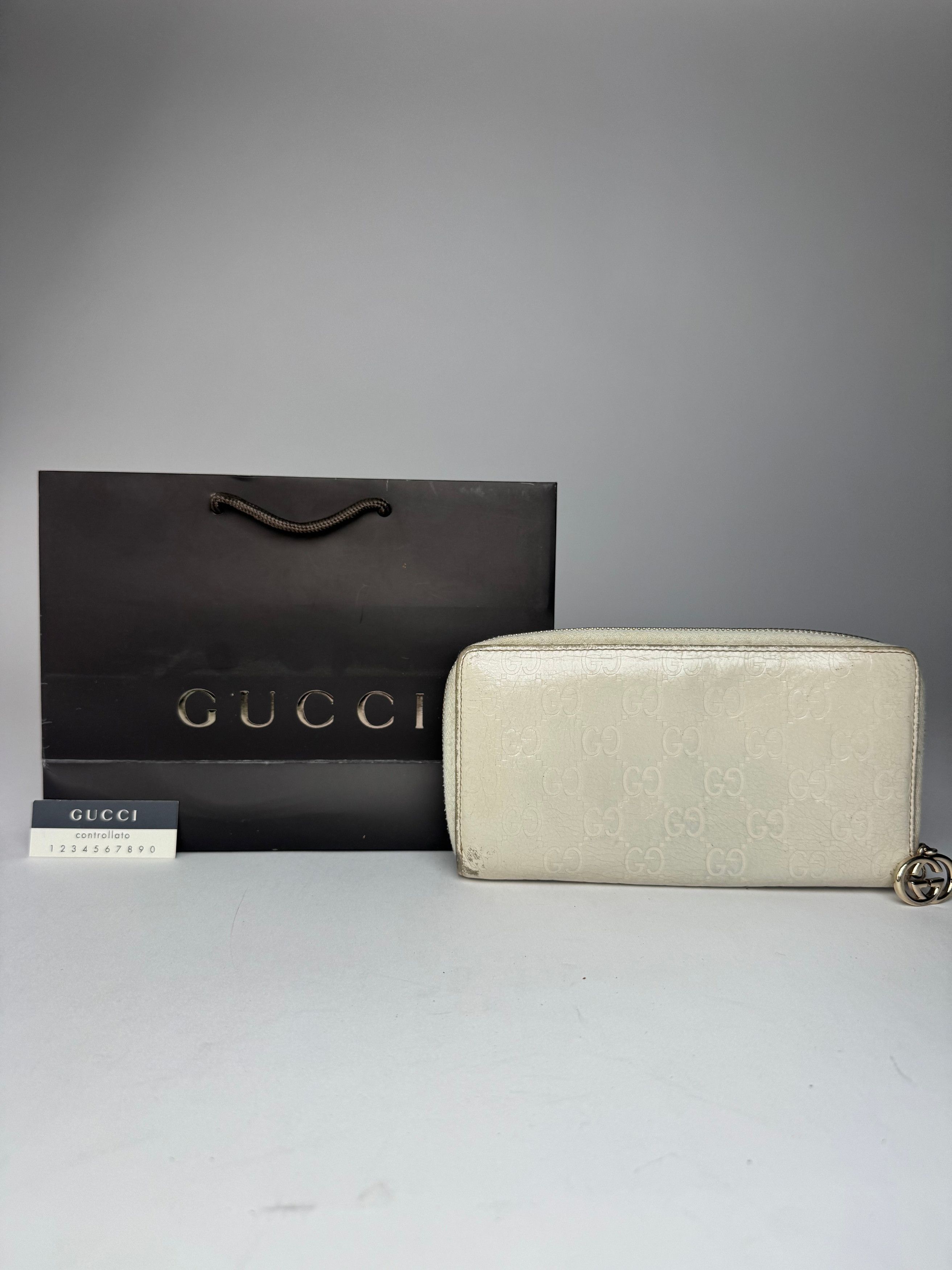 Gucci Vintage Leather Monogram Wallet white Size ONE SIZE - 1 Thumbnail