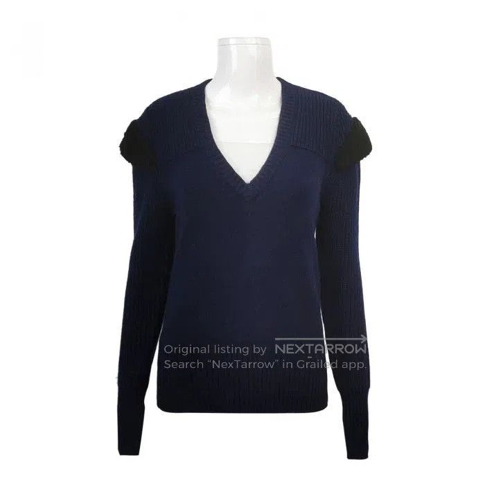 Burberry Burberry Wool Cashmere V. Size S / US 4 / IT 40 - 1 Thumbnail