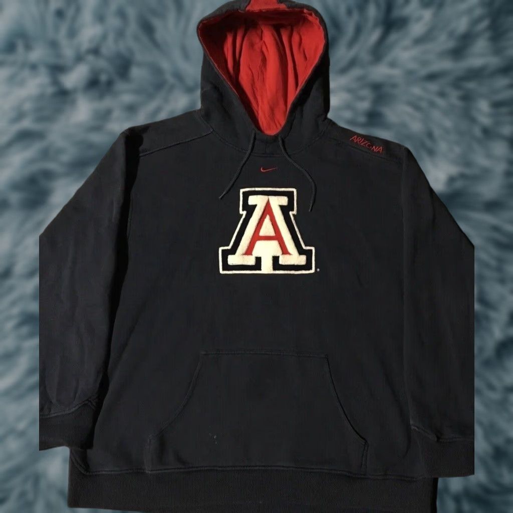 Travis Scott VINTAGE Nike University Of Arizona Faded Center Swoosh Hoodie 2XL Navy Blue Sweatshirt Pullover Men XXL 90s Grunge College Logo Size US XXL / EU 58 / 5 - 1 Thumbnail