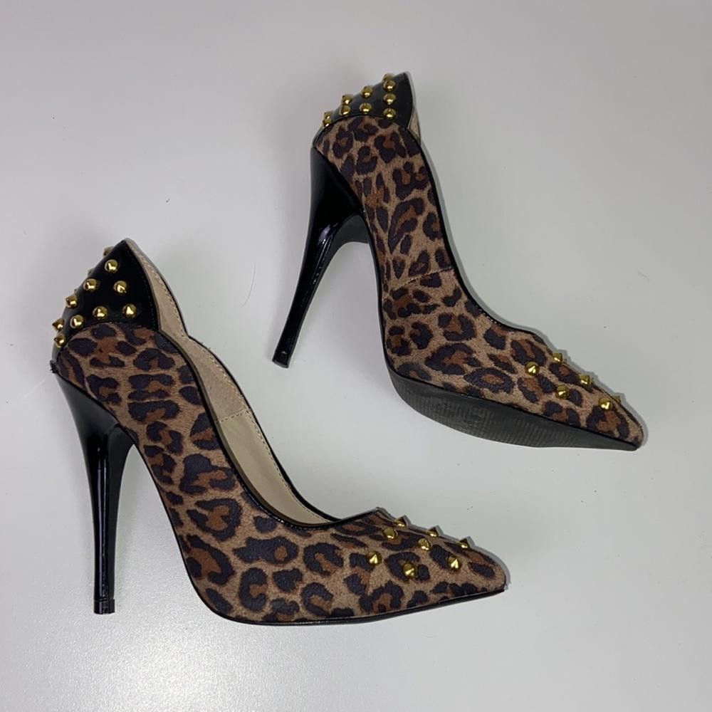 Designer ]Colin Stuart l Leopard Print Pumps W/ Gold Studs 6 Size US 6 / IT 36 - 6 Thumbnail