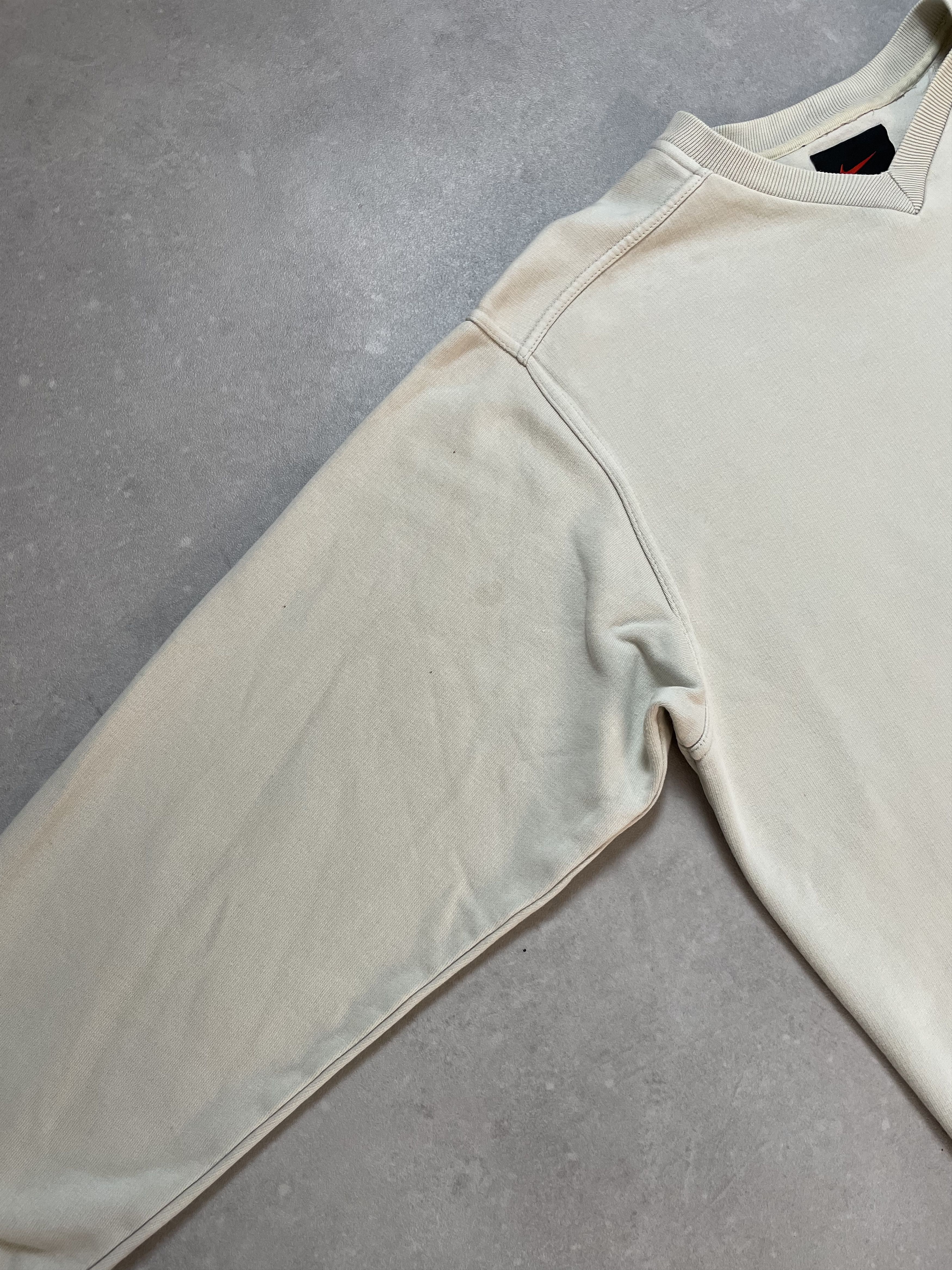 Nike Nike Vintage Sweatshirt / Streetwear Style Size US M / EU 48-50 / 2 - 6 Thumbnail