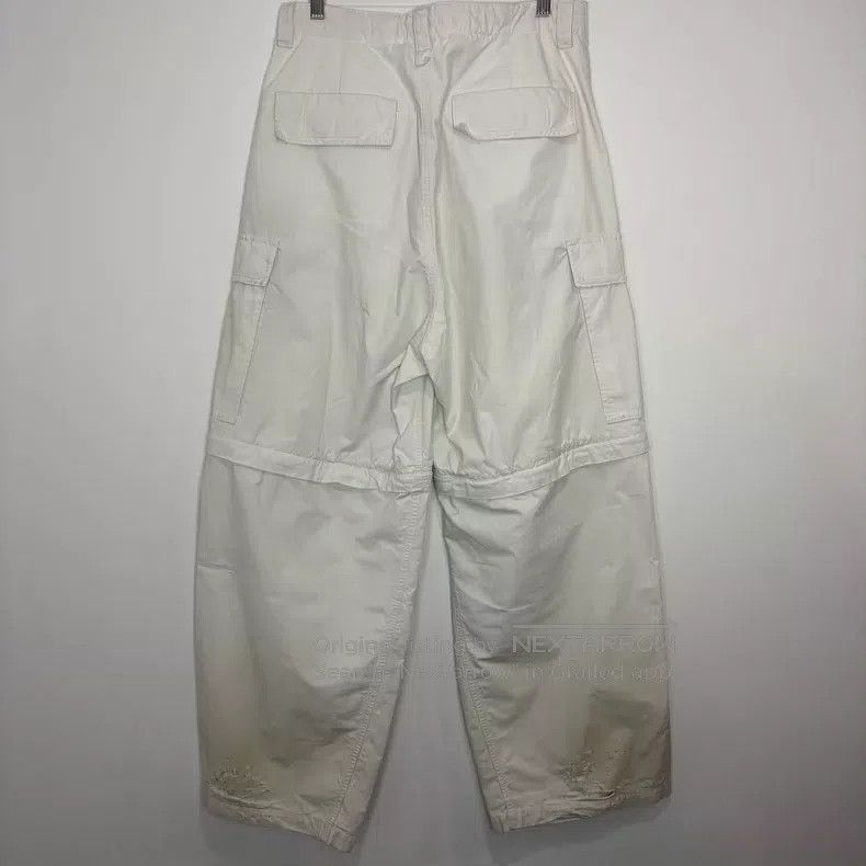 Balenciaga Balenciaga size XS White distressed cargo work pants Size US 27 - 2 Thumbnail